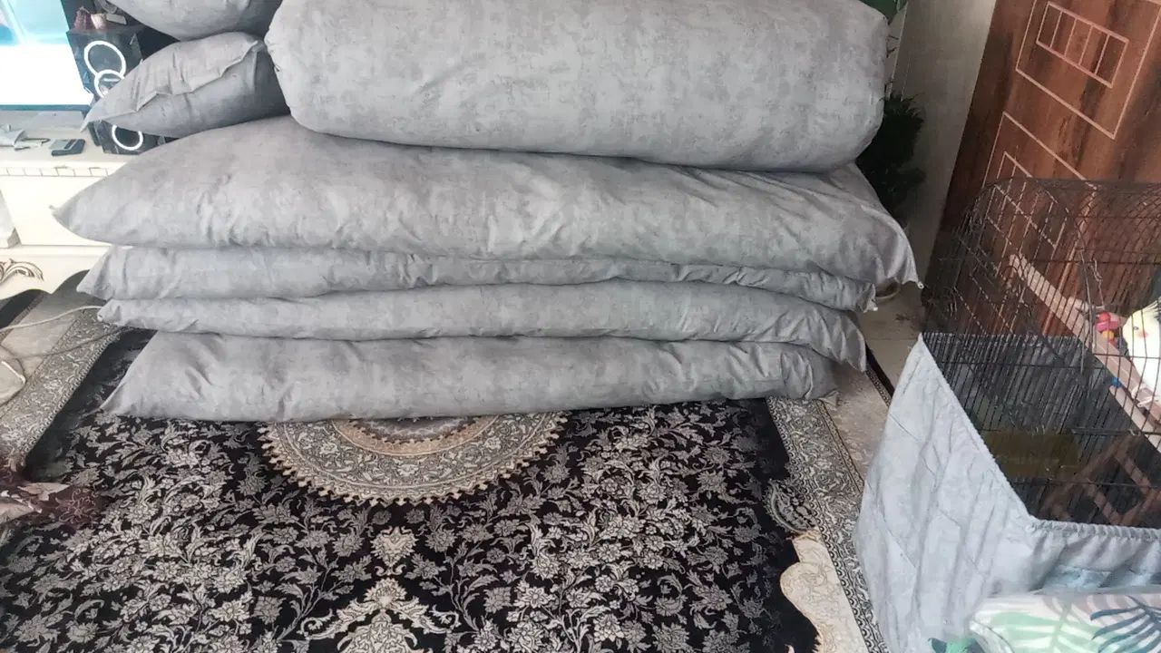 تشک وبالشت|رختخواب، بالش، پتو|مشهد, خواجه ربیع|دیوار