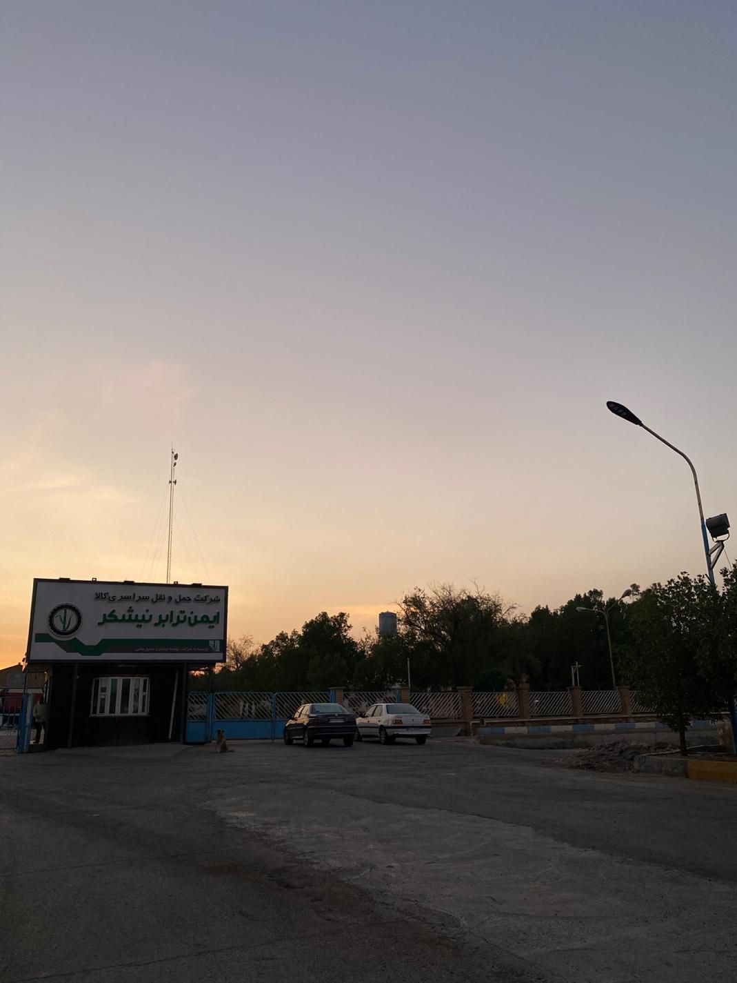 زمین تجاری ۱۰۰۰۰متری بر اتوبان اصلی آبادان|فروش زمین و ملک کلنگی|اهواز, کارون|دیوار