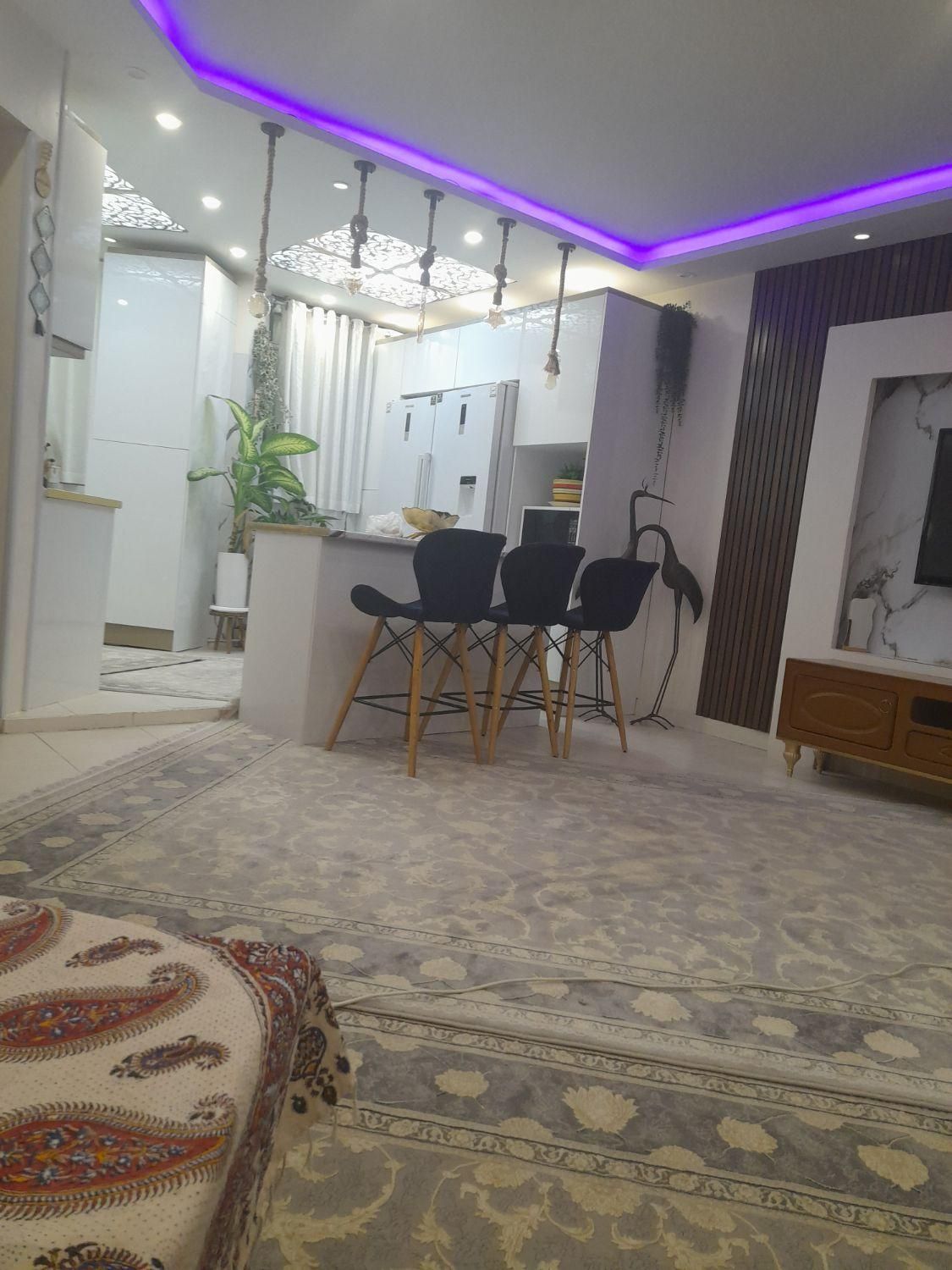 فروش آپارتمان ۸۰ متری ۲ خوابه در شهرک ولیعصر|فروش آپارتمان|تهران, شهرک ولیعصر جنوبی|دیوار