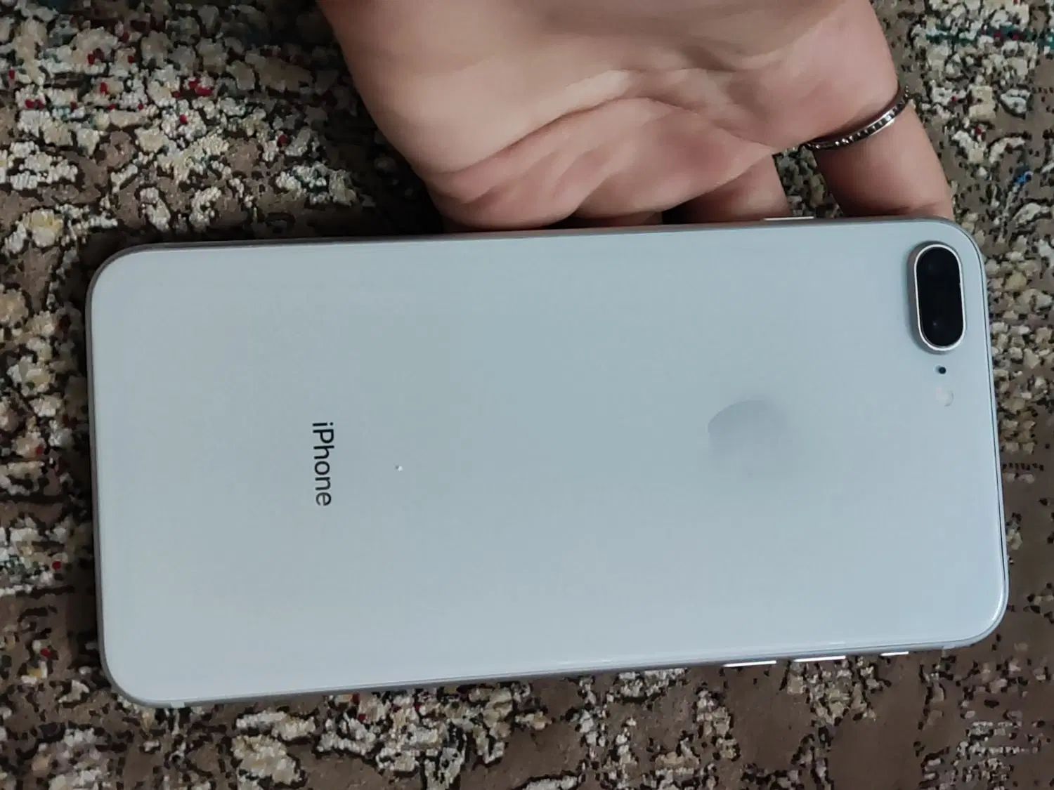 اپل iPhone 8 Plus با حافظهٔ ۶۴ گیگابایت|موبایل|تهران, شمشیری|دیوار