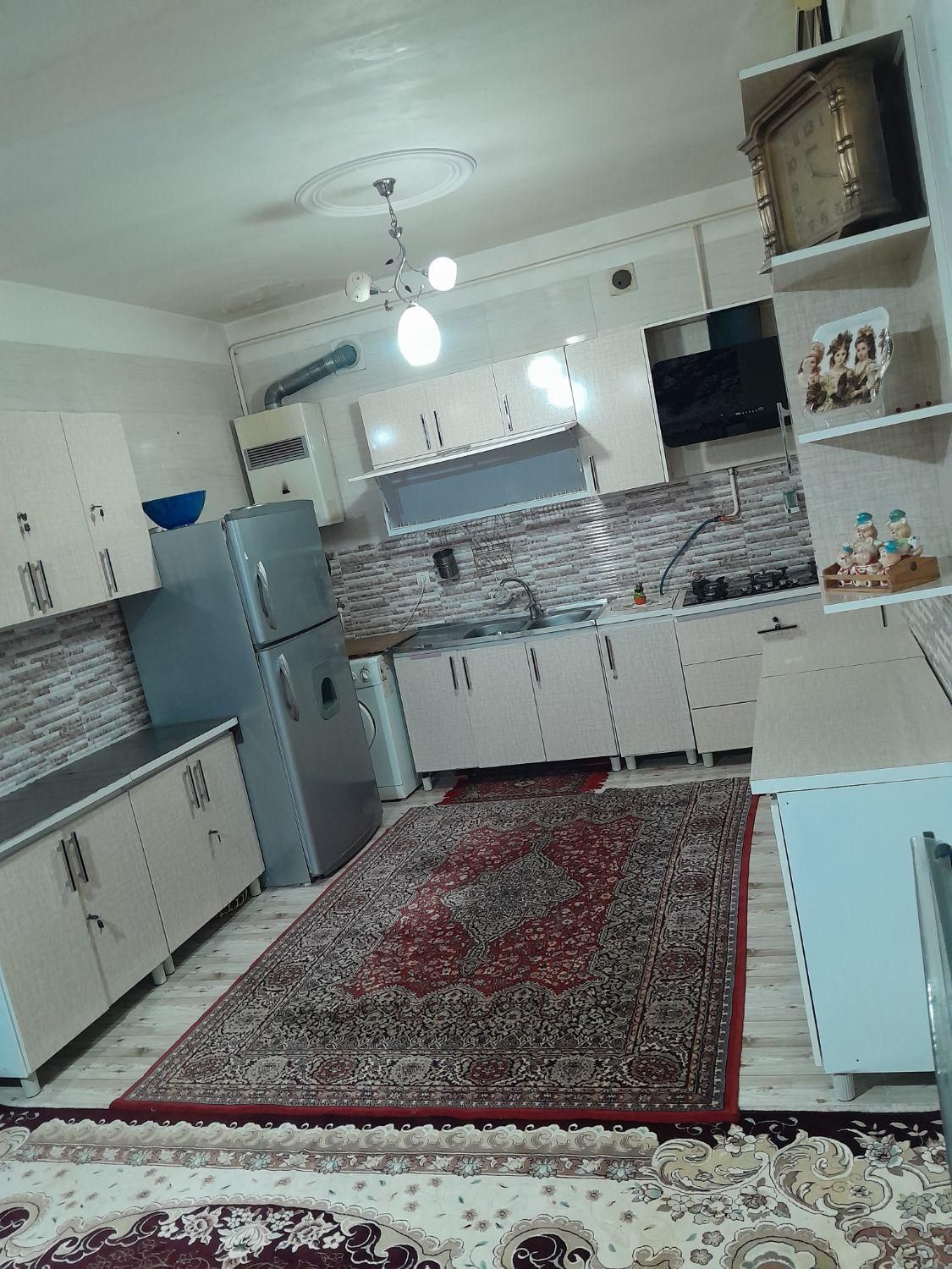 اجاره روزانه/هفتگی/ماهانه آپارتمان ۱۰۰ متری|اجارهٔ کوتاهمدت آپارتمان و سوئیت|بروجرد, |دیوار