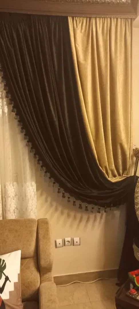 والان پرده مخمل قهوه ای دو تا|پرده، رانر، رومیزی|کرج, چهارصد دستگاه|دیوار