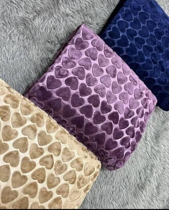 پتو مسافرتی قلبی|رختخواب، بالش، پتو|سنندج, |دیوار