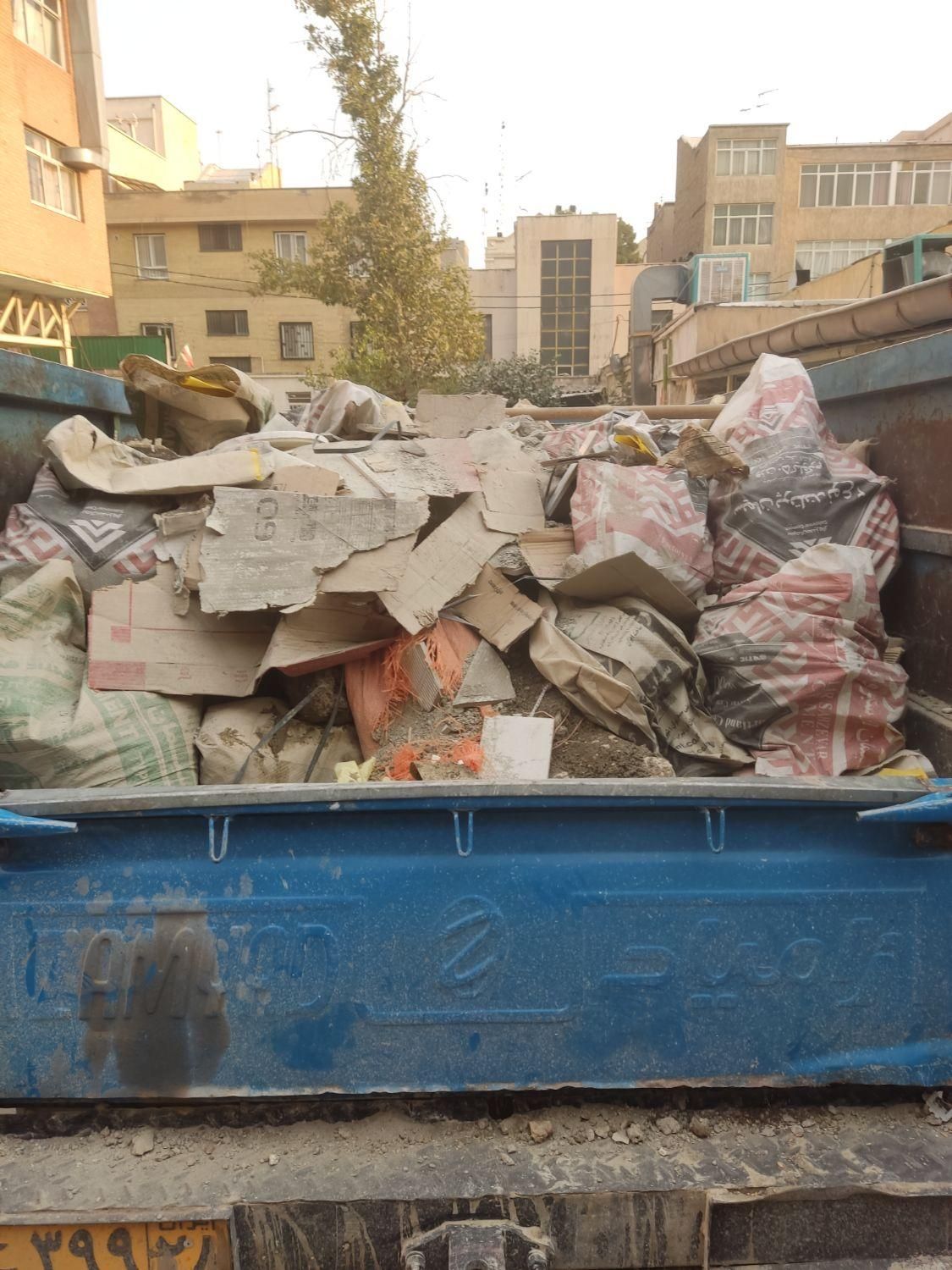 خاکبرداری وحمل نخاله بانیسان بادسان ایسوزو|خدمات حمل و نقل|تهران, پاسداران|دیوار