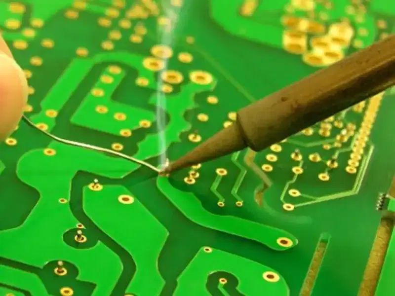 مونتاژ کار بردهای الکترونیک و پروژکتور صنعتی|استخدام صنعتی، فنی، مهندسی|تهران, مینابی|دیوار