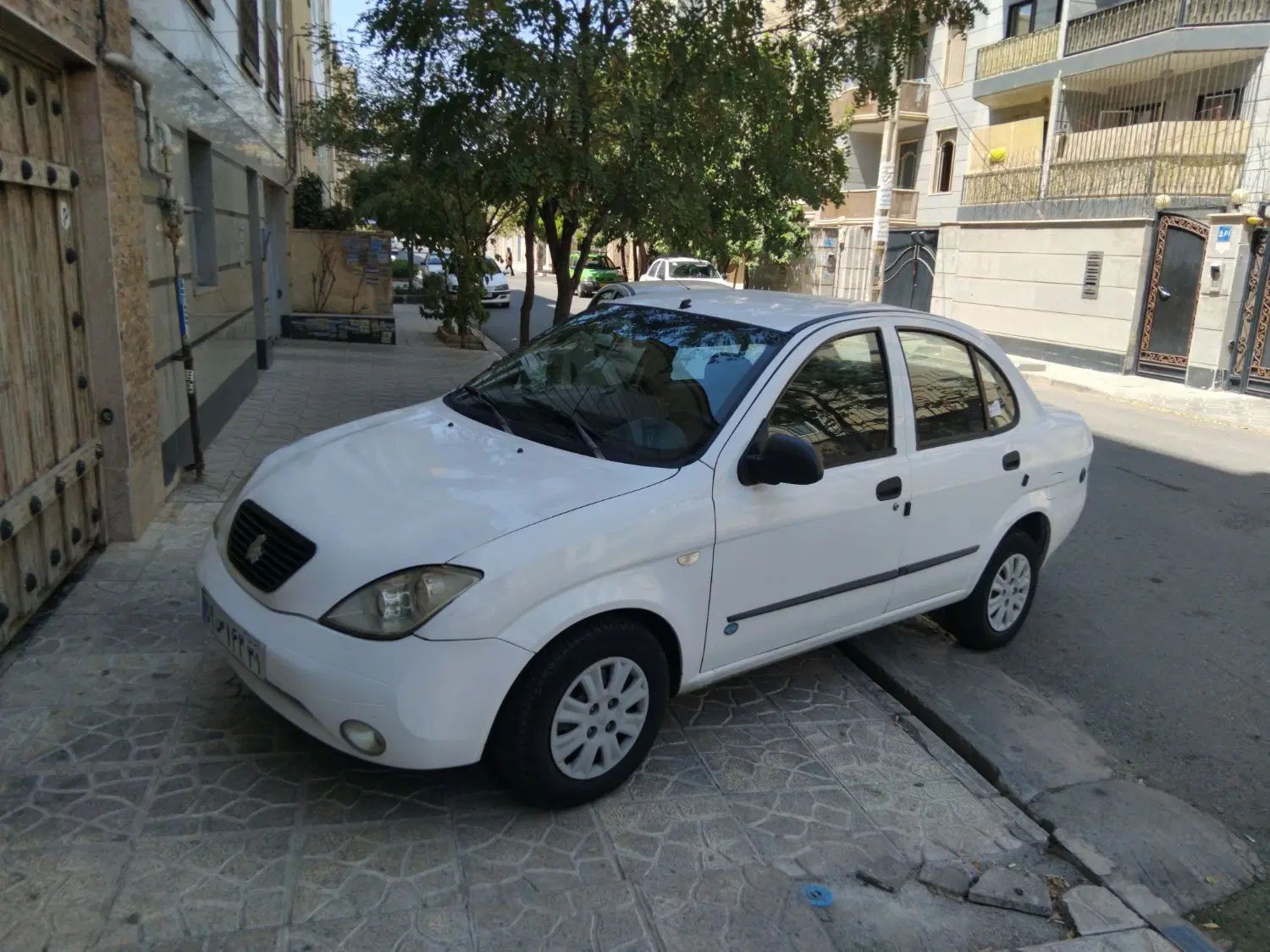 تیبا صندوق دار آخر 1395 دوگانه کارخانه|خودرو سواری و وانت|کرج, چمران|دیوار