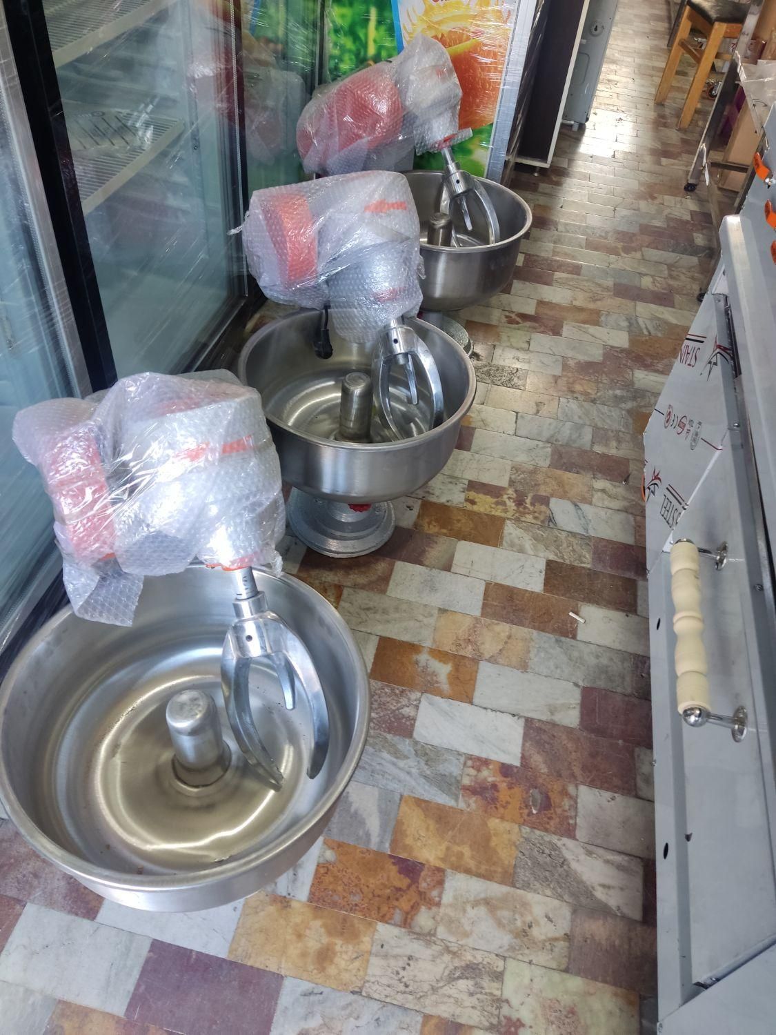 خمیر گیر یخچال فریزر|کافیشاپ و رستوران|ارومیه, |دیوار