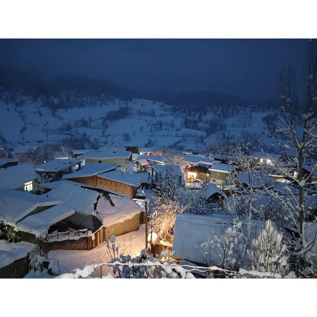 اجاره ویلا با ویو عالی در کیاسر روستای چورت|اجارهٔ کوتاهمدت ویلا و باغ|کیاسر, |دیوار