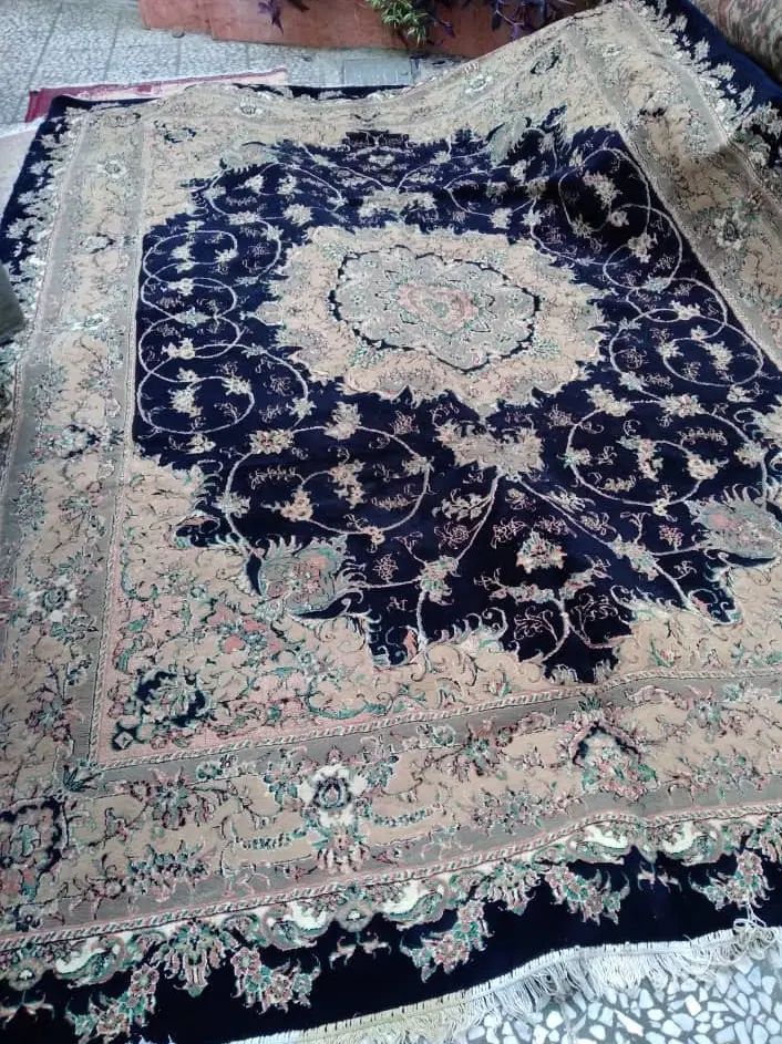 فرش ۹ متری ماشینی سرمه ایی|فرش|رشت, پارک شهر|دیوار
