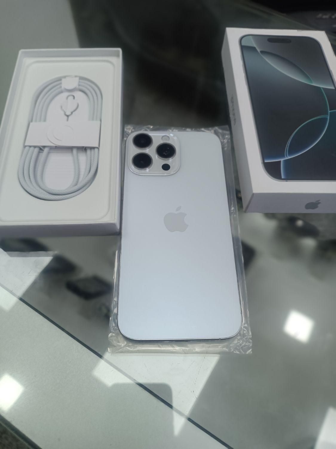 اپل 16 آیفون 16 پرومکس کلون ویتنام کپی صفر|موبایل|کرج, دهقان ویلا|دیوار