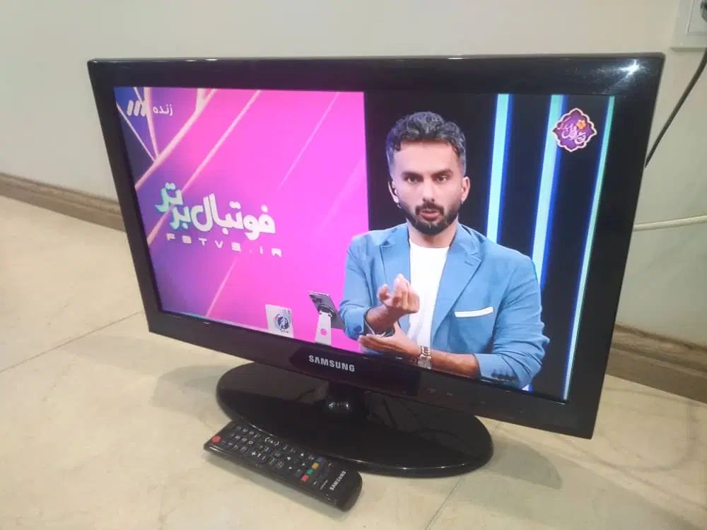 ال سی دی۲۲اینچ سامسونگ دیجیتال سرخود|تلویزیون و پروژکتور|مشهد, آبادگران|دیوار