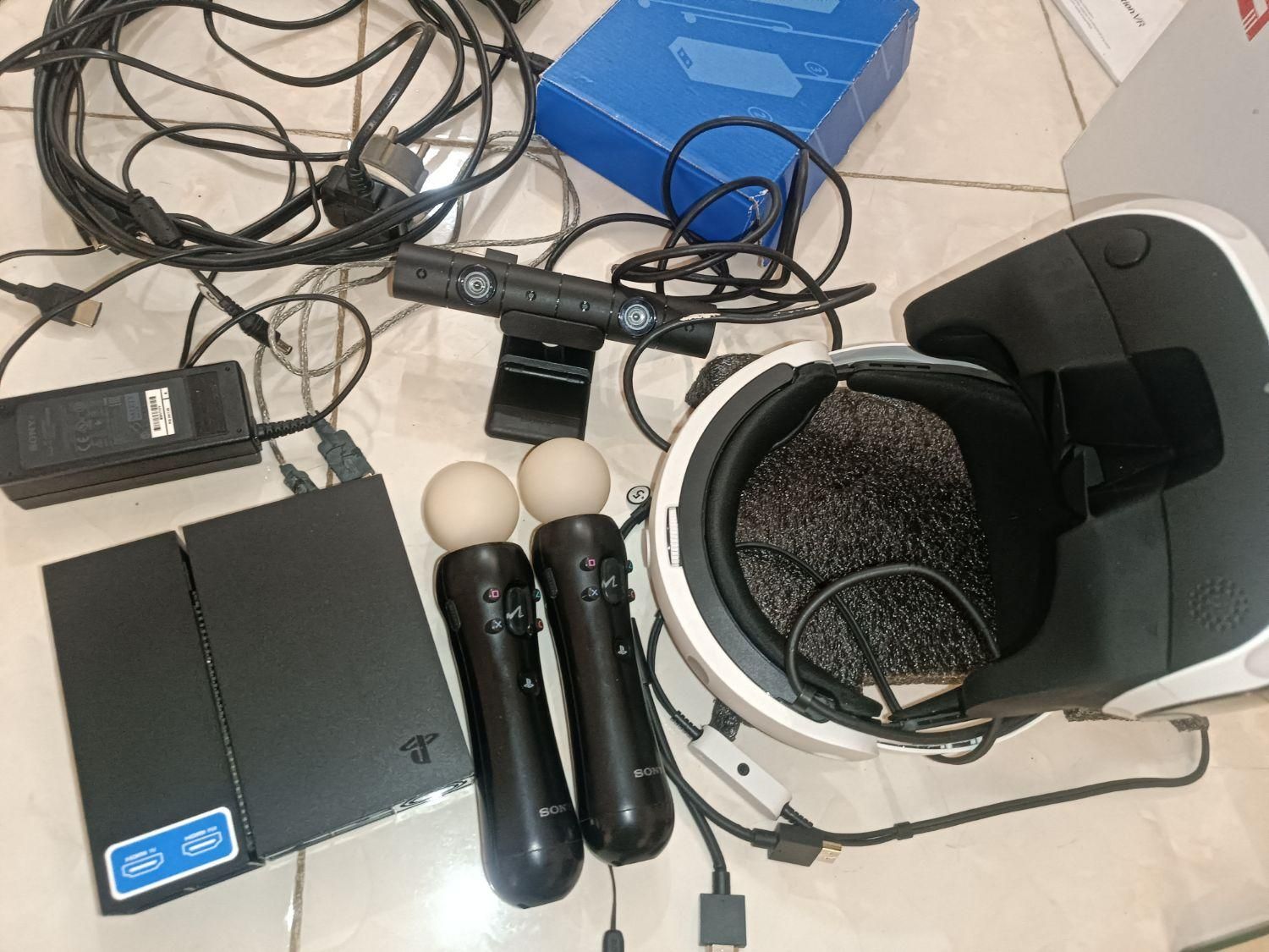 عینک ps4 وی ار Z2 درحد نو واقعی|کنسول، بازی ویدئویی و آنلاین|مشهد, رده|دیوار