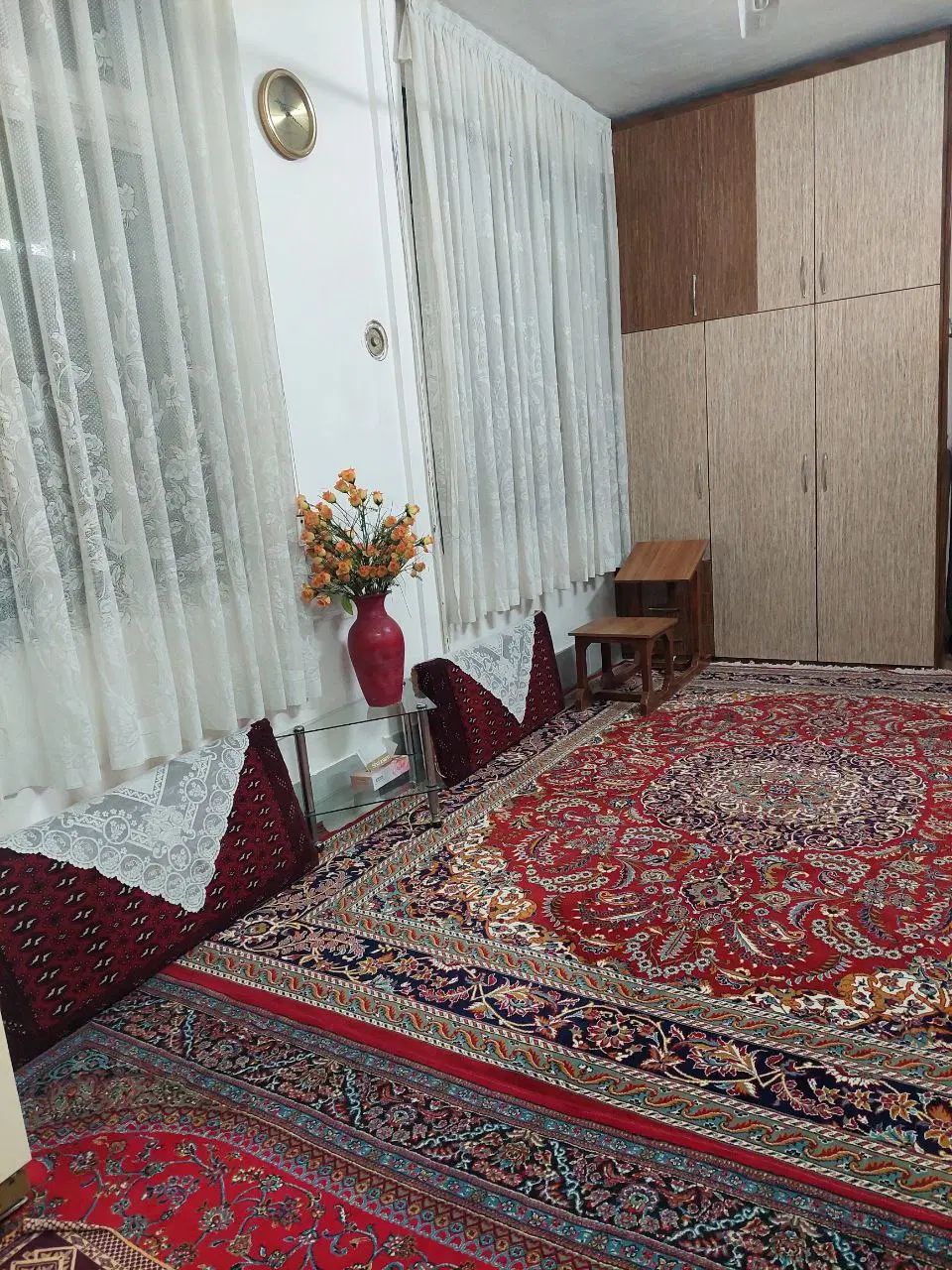 اجاره سویئت|اجارهٔ کوتاه‌مدت آپارتمان و سوئیت|مشهد, رده|دیوار