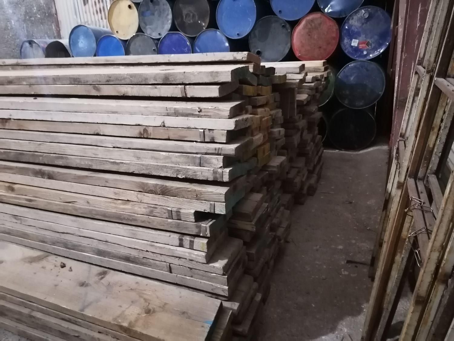 سه لایی و چهار تراش و تخته قالب بندی و آرماتور|مصالح و تجهیزات ساختمان|قزوین, |دیوار