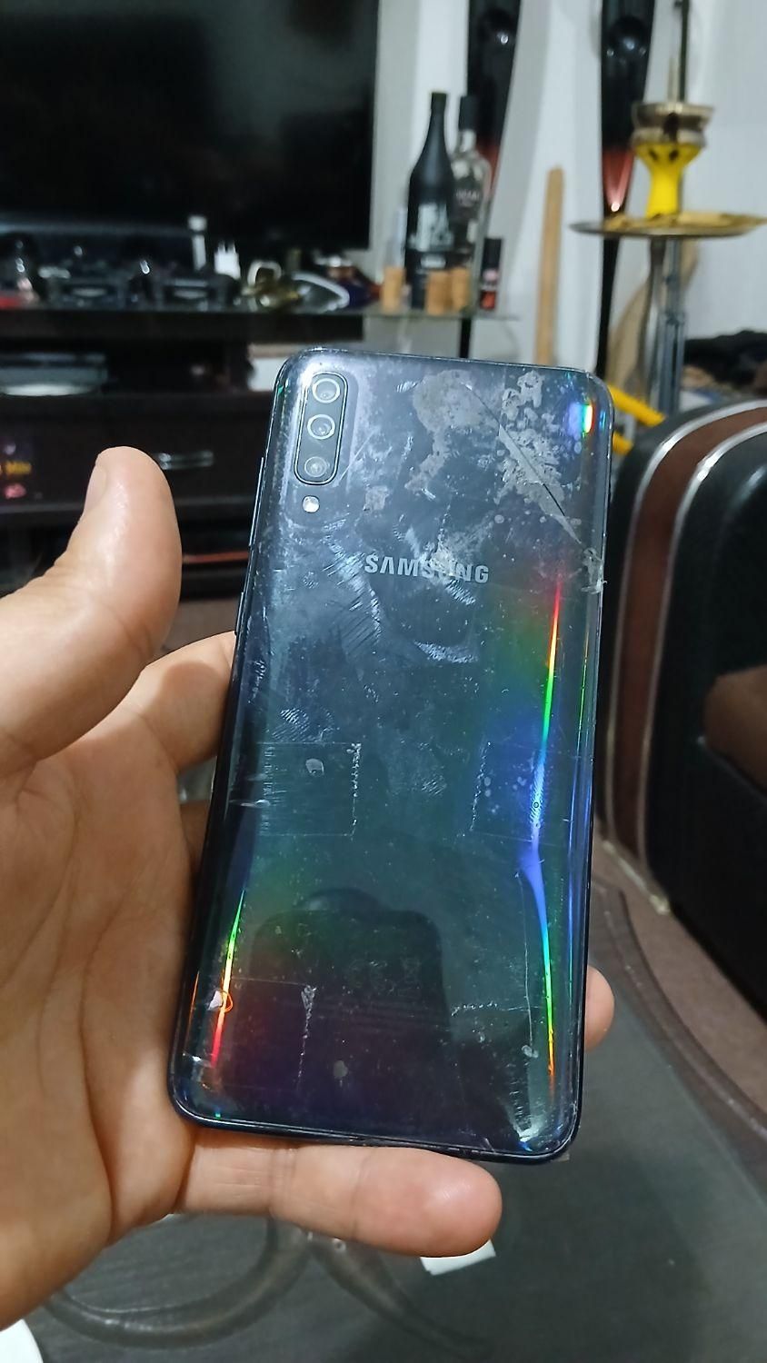 سامسونگ Galaxy A70 با حافظهٔ ۱۲۸ گیگابایت|موبایل|رشت, جانبازان|دیوار