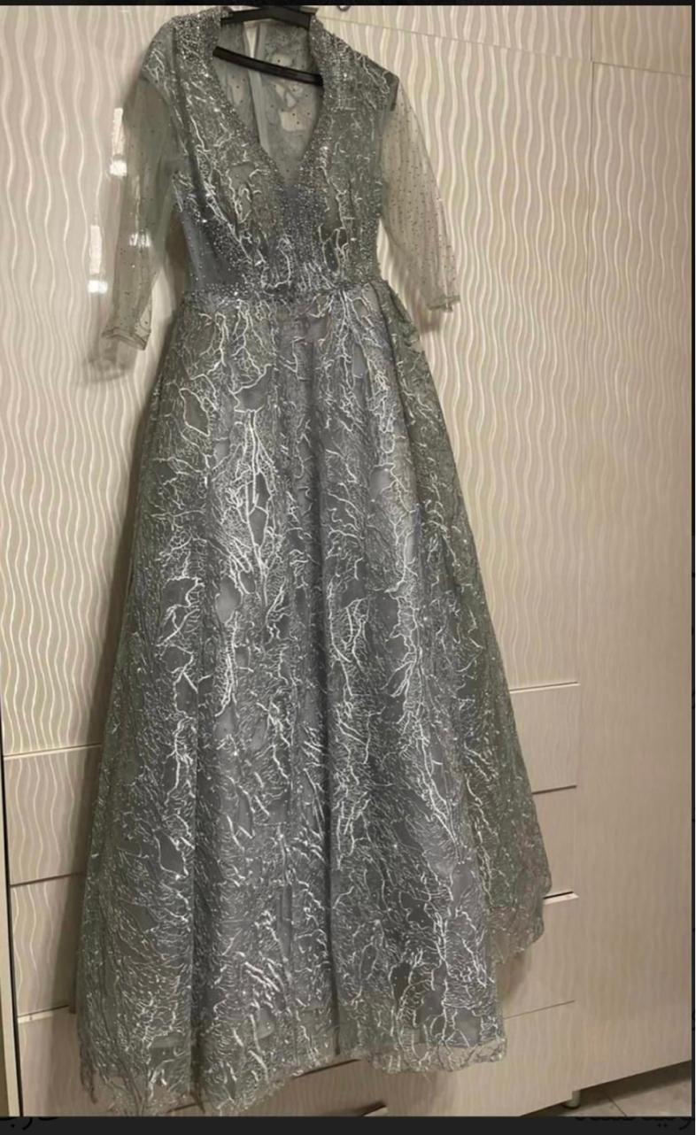 لباس مجلسی پارچه امارتی|لباس|ری, سرتخت|دیوار