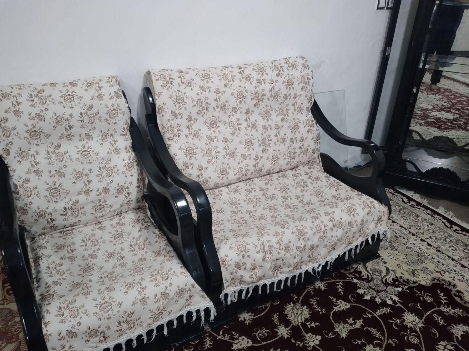 مبل ۷ نفره|مبلمان خانگی و میز عسلی|بروجن, |دیوار