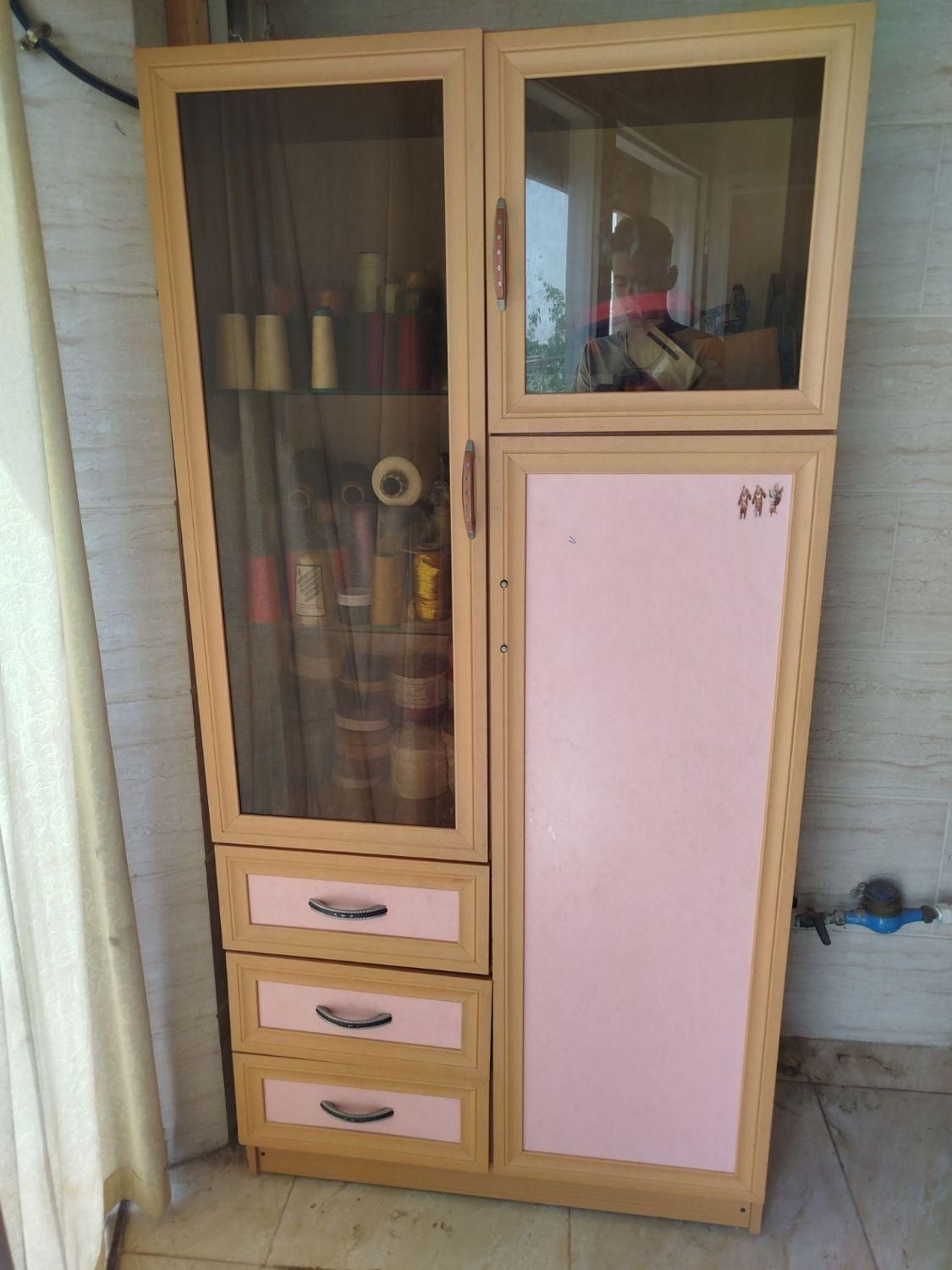 کمد سالم ومحکم|جاکفشی، کمد، دراور|میانه, |دیوار