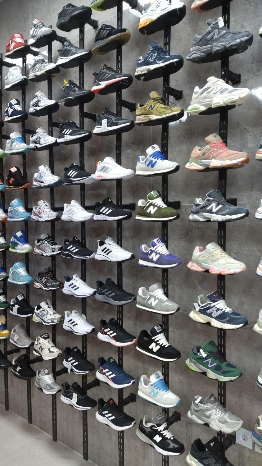 کتونی اورجینال وارداتی درجه یک آکبند|کیف، کفش، کمربند|فردیس, منظریه|دیوار