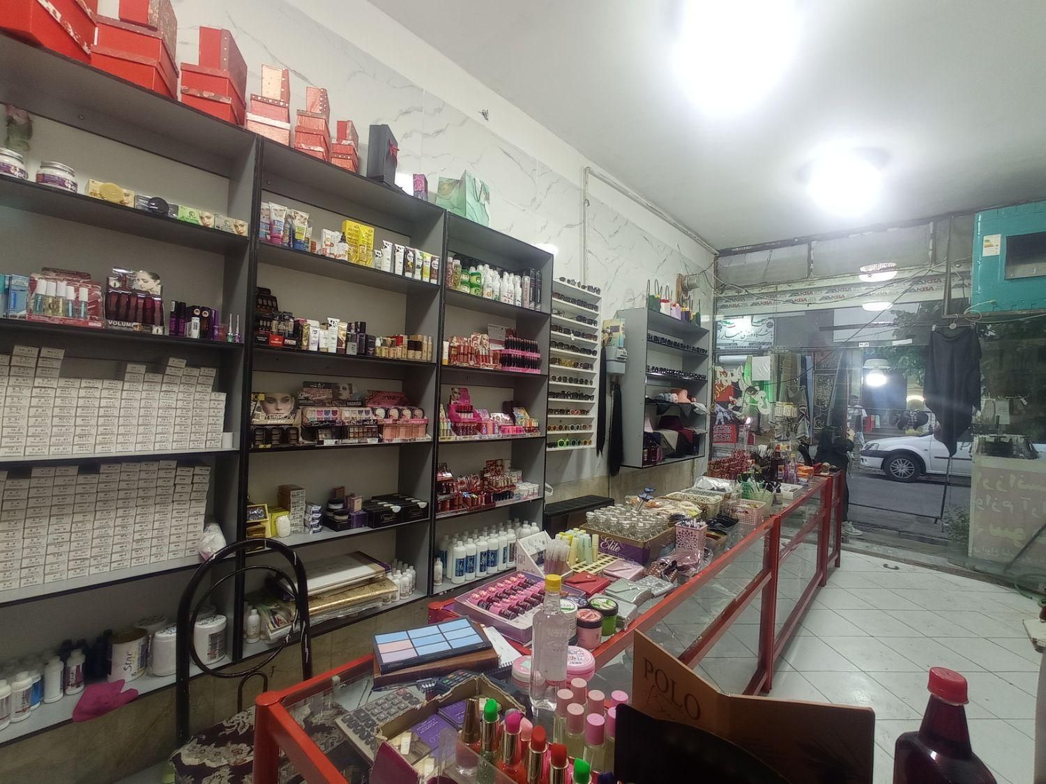 مغازه ۳۰ متر // بازار زیبا شهر|فروش مغازه و غرفه|قرچک, زیبا شهر|دیوار