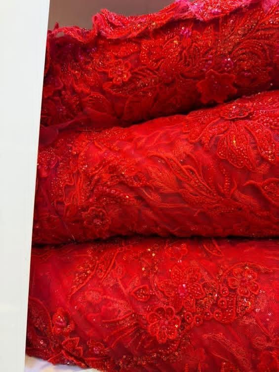 پارچه مجلسی کره ای تمام سنگ و پولک|لباس|اصفهان, سرچشمه|دیوار