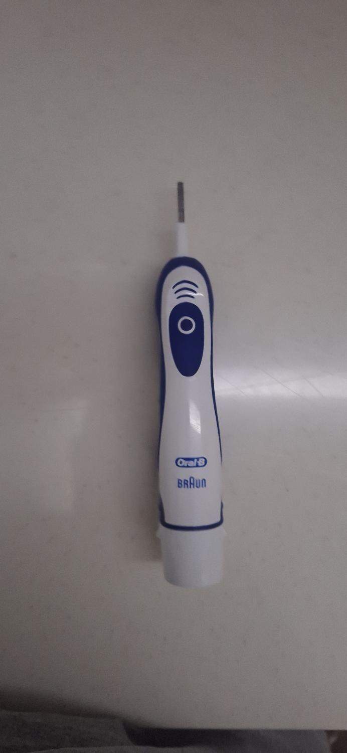 مسواک برقی اورال بی Oral B Pro Expert Toothbrush|آرایشی، بهداشتی، درمانی|تهران, جنت‌آباد شمالی|دیوار