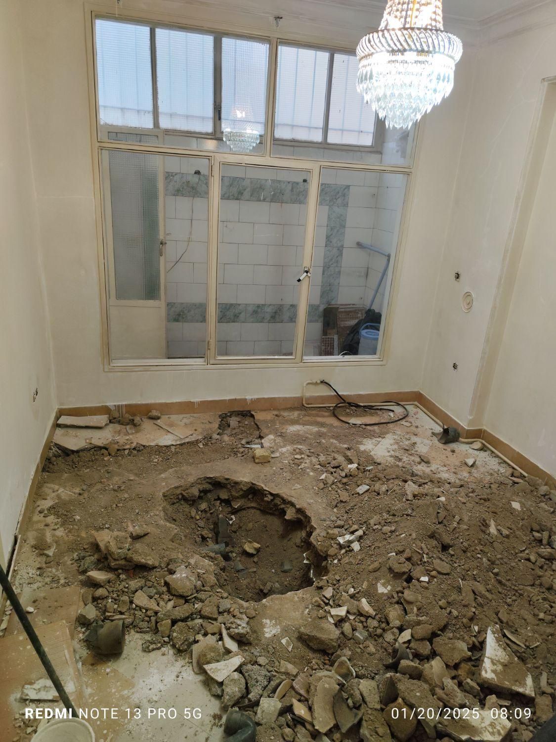 تخریب.باسازی.رفع نم حمام و توالت.کاشی کاری.ایزوگام|خدمات پیشه و مهارت|تهران, جنتآباد جنوبی|دیوار