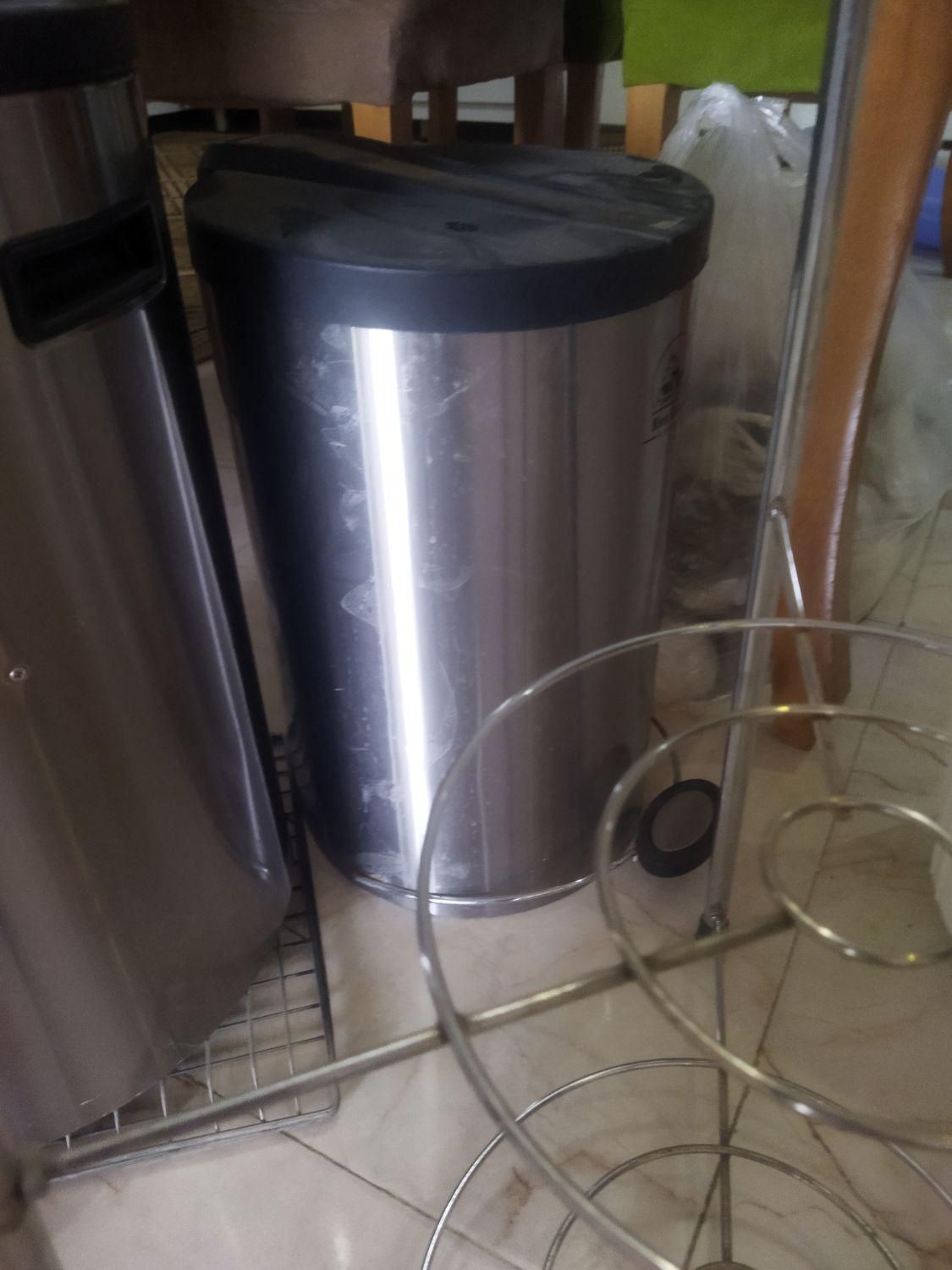 سطل برنج سطل آشغلال استند قابلمه|ظروف نگهدارنده، پلاستیکی، یک‌بارمصرف|اصفهان, جنیران (لادان)|دیوار
