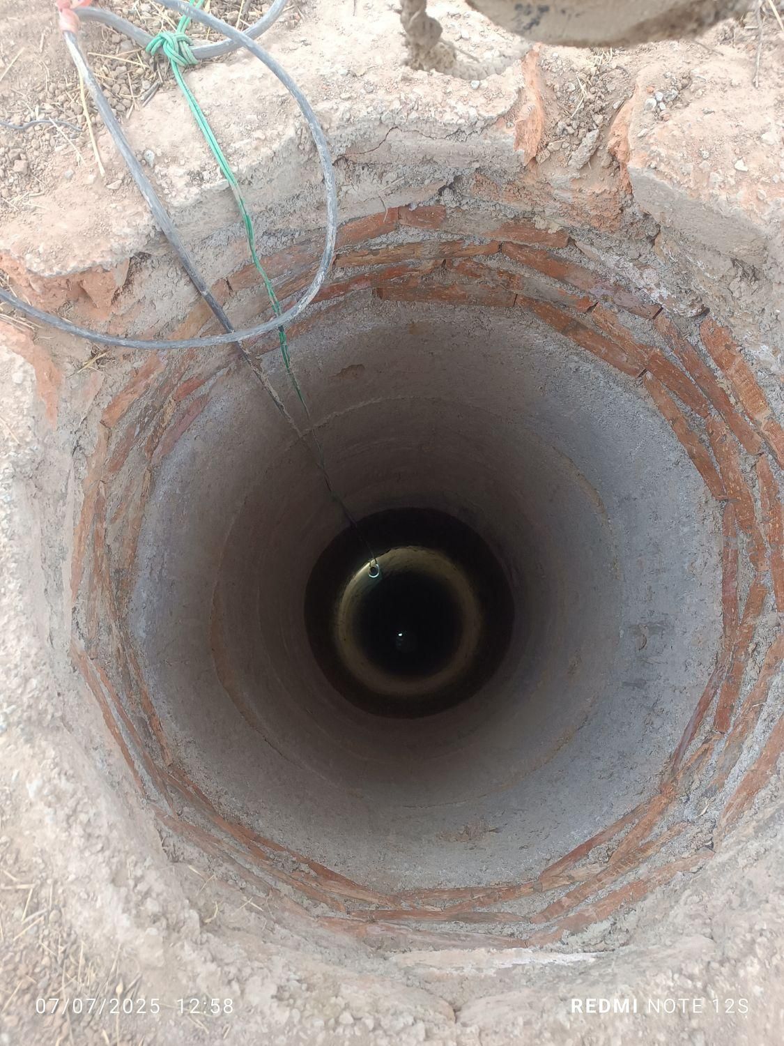 چاه کنی وحفر چاه آب با دستگاه و دستی مقنی هستم|خدمات پیشه و مهارت|تبریز, |دیوار