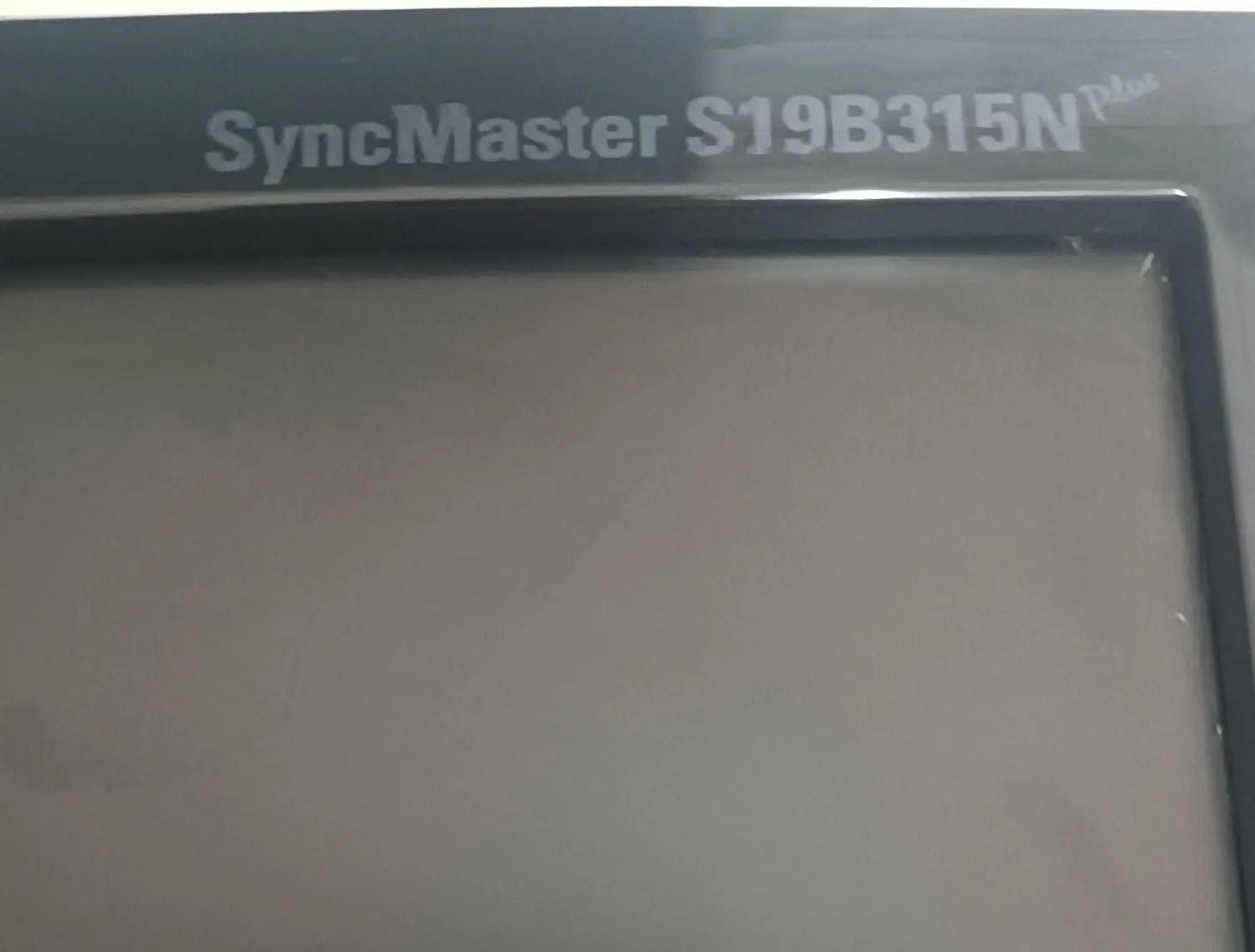 مانیتور سامسونگ اینچSyncMaster S19B315N Plus 19.5|قطعات و لوازم جانبی رایانه|مشهد, کوی المهدی|دیوار