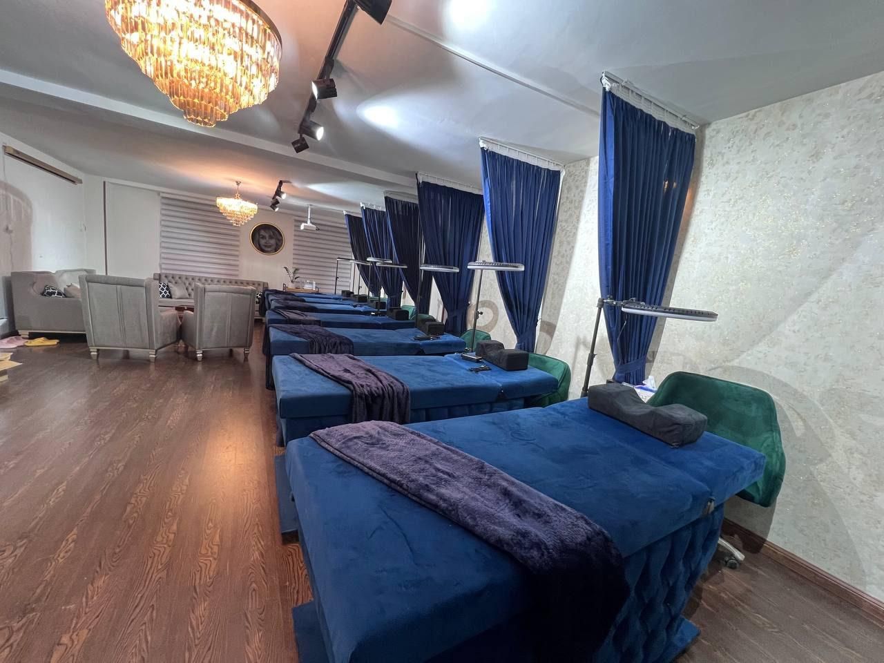 تخت مژه روکش مخمل|آرایشگاه و سالن‌های زیبایی|کرج, عظیمیه|دیوار