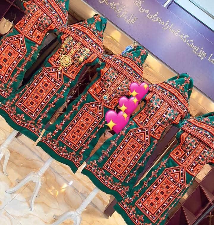 لباس بلوچی تپه ای و گلابتونی|لباس|رودبار (کرمان), |دیوار