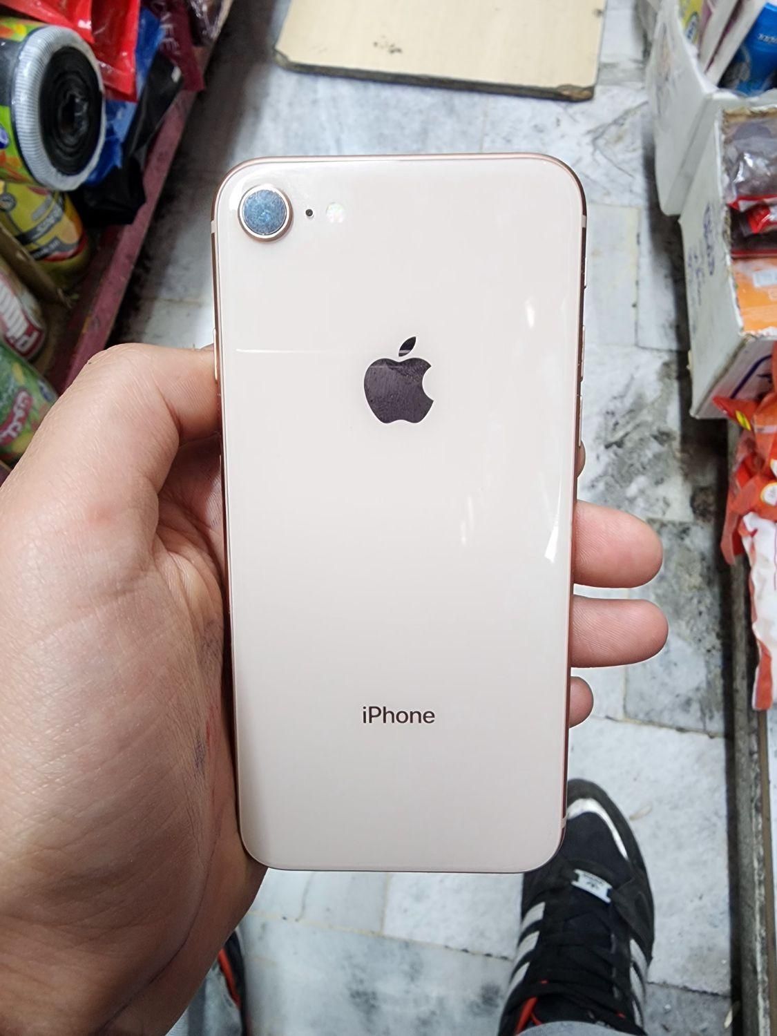 اپل iPhone 8 ۶۴ گیگابایت|موبایل|تهران, حافظیه|دیوار