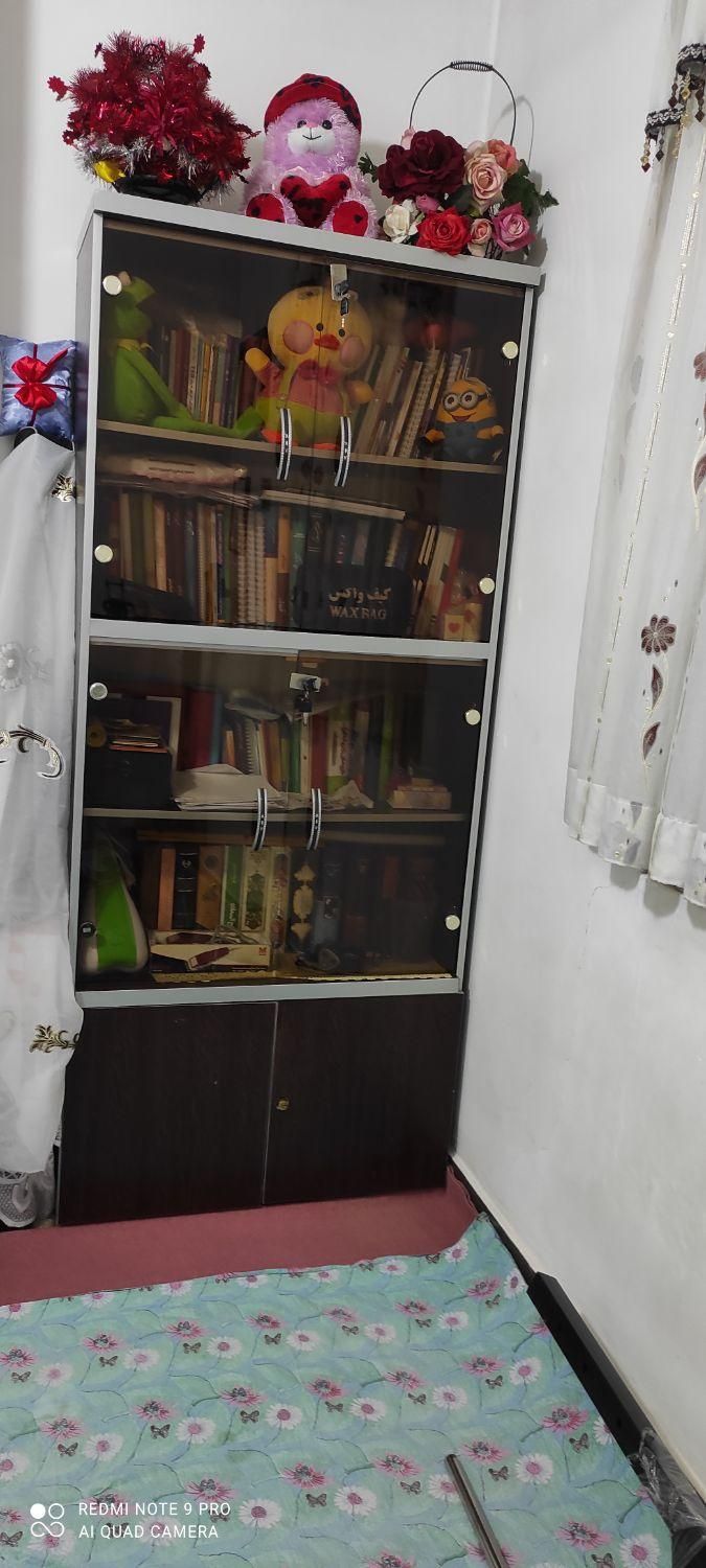 کتابخانه|کتابخانه، شلف، قفسه‌های دیواری|قدس, |دیوار