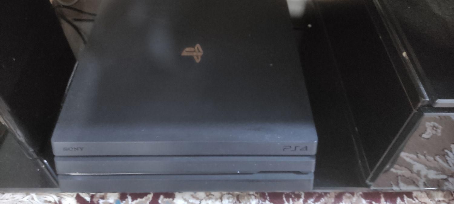 ps4pro تمیز در حد آک ۲ دسته اصلی|کنسول، بازی ویدئویی و آنلاین|اهواز, پادادشهر|دیوار