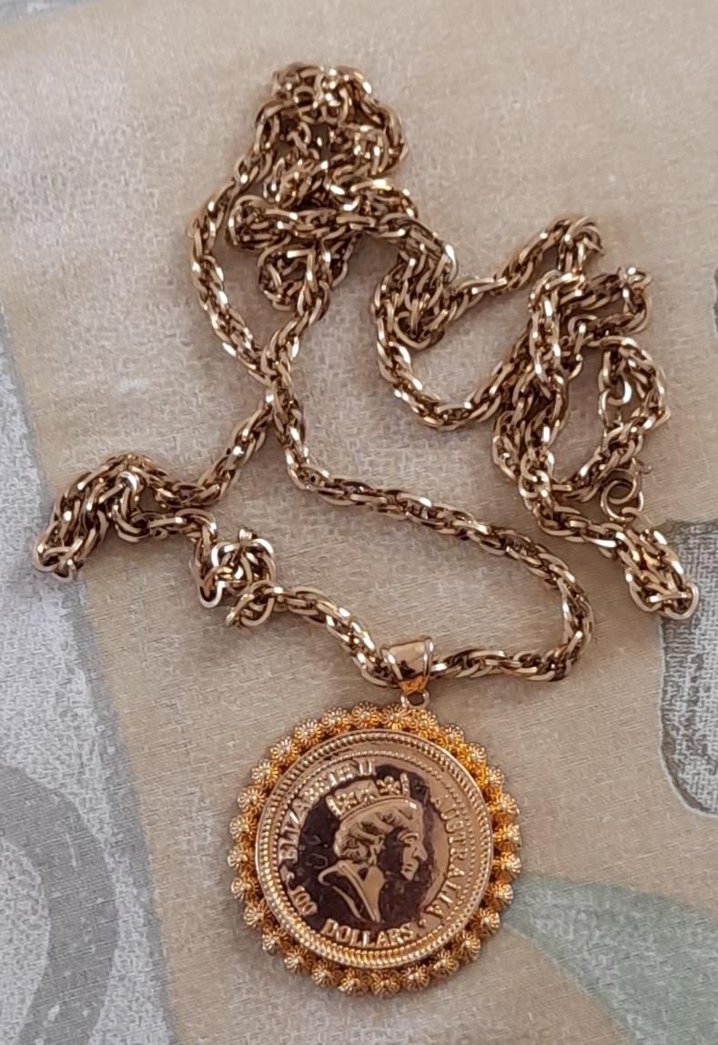 فروش گردنبند. چارقد پشم|بدلیجات|گنبد کاووس, |دیوار