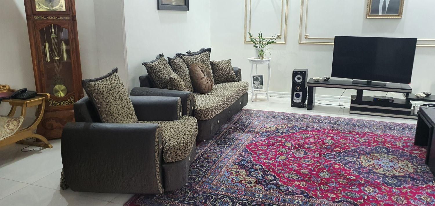 با ۵ قسط ۷ میلیونی صاحب مبل راحتی مارک ابریشم شوید|مبلمان خانگی و میز عسلی|مشهد, دانشجو|دیوار