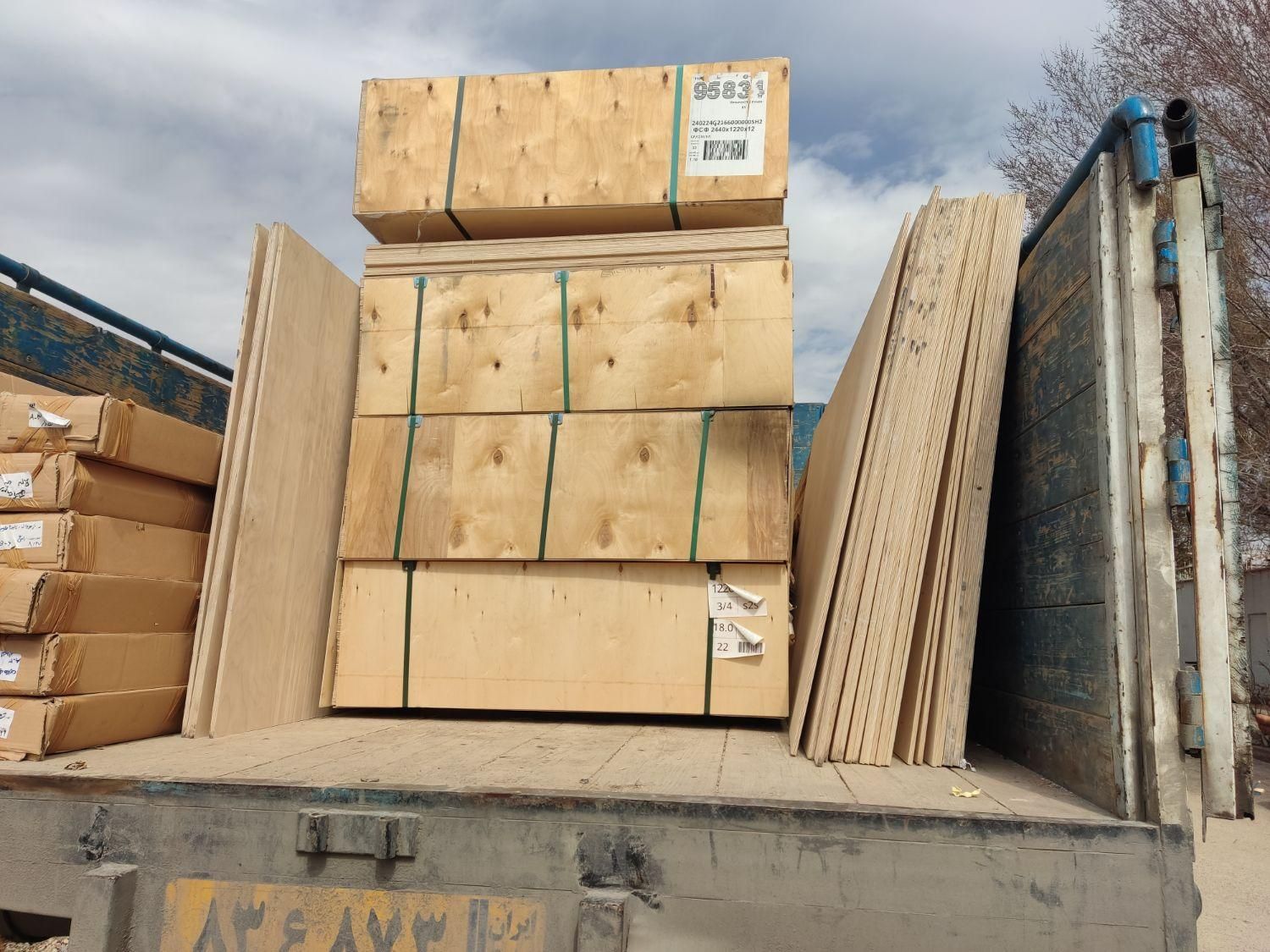 فروش ویژه پلی وود ضد آب روسی به مدت یکماه|عمدهفروشی|شیراز, جوادیه|دیوار