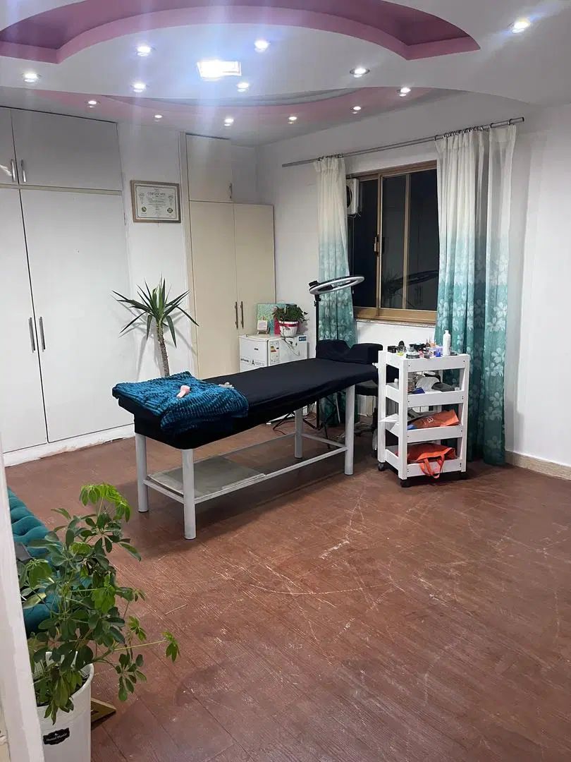 رهن یک واحد تجاری ۹۰ متری سالن زیبایی معلم|اجارهٔ دفتر کار، اتاق اداری، مطب|رشت, استادسرا|دیوار