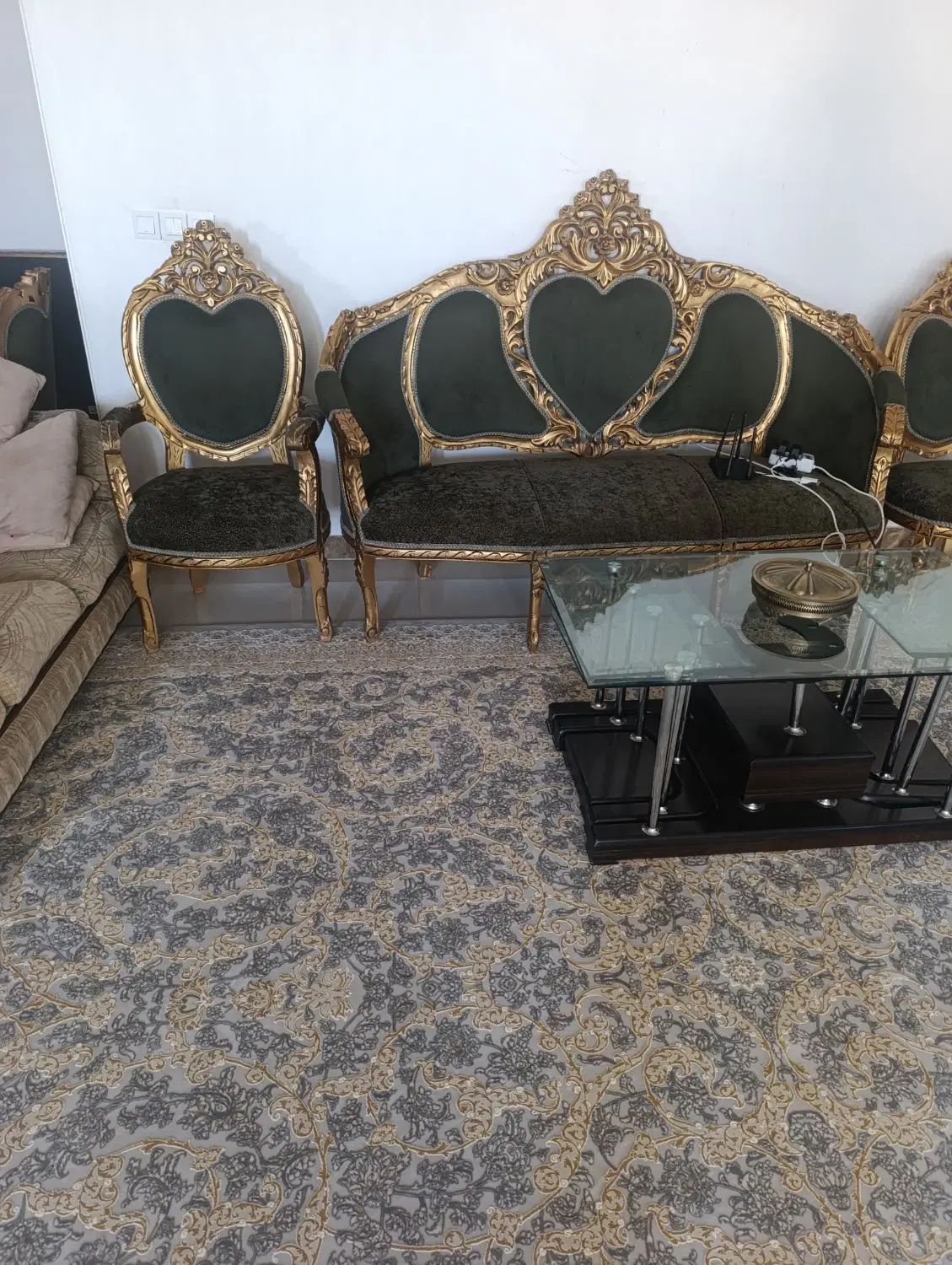 مبل سلطنتی 9 نفره به همراه نهارخوری 8 نفره|مبلمان خانگی و میز عسلی|شیراز, شهرک نیایش|دیوار