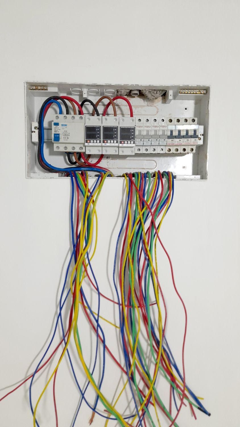 برقکار ساختمان، برقکار صنعتی، برقکاری، برقکشی|خدمات پیشه و مهارت|بندرعباس, |دیوار