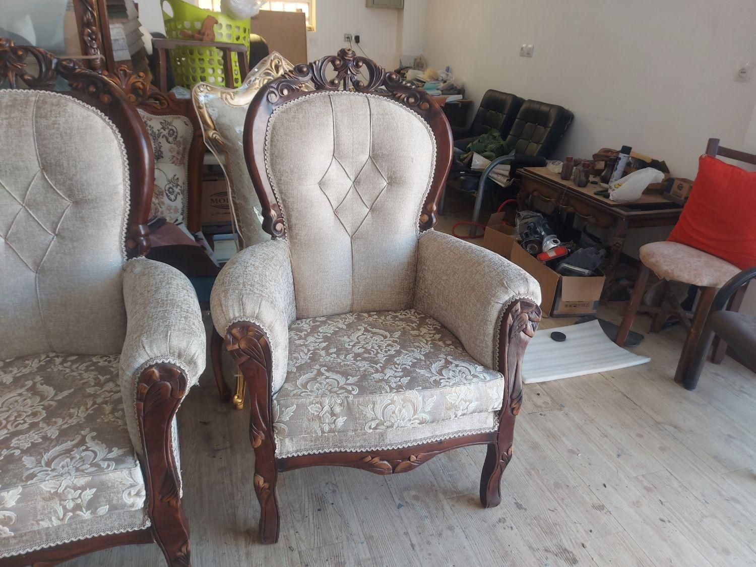 تعمیرمبل وشستشو مبل|خدمات پیشه و مهارت|بم, |دیوار