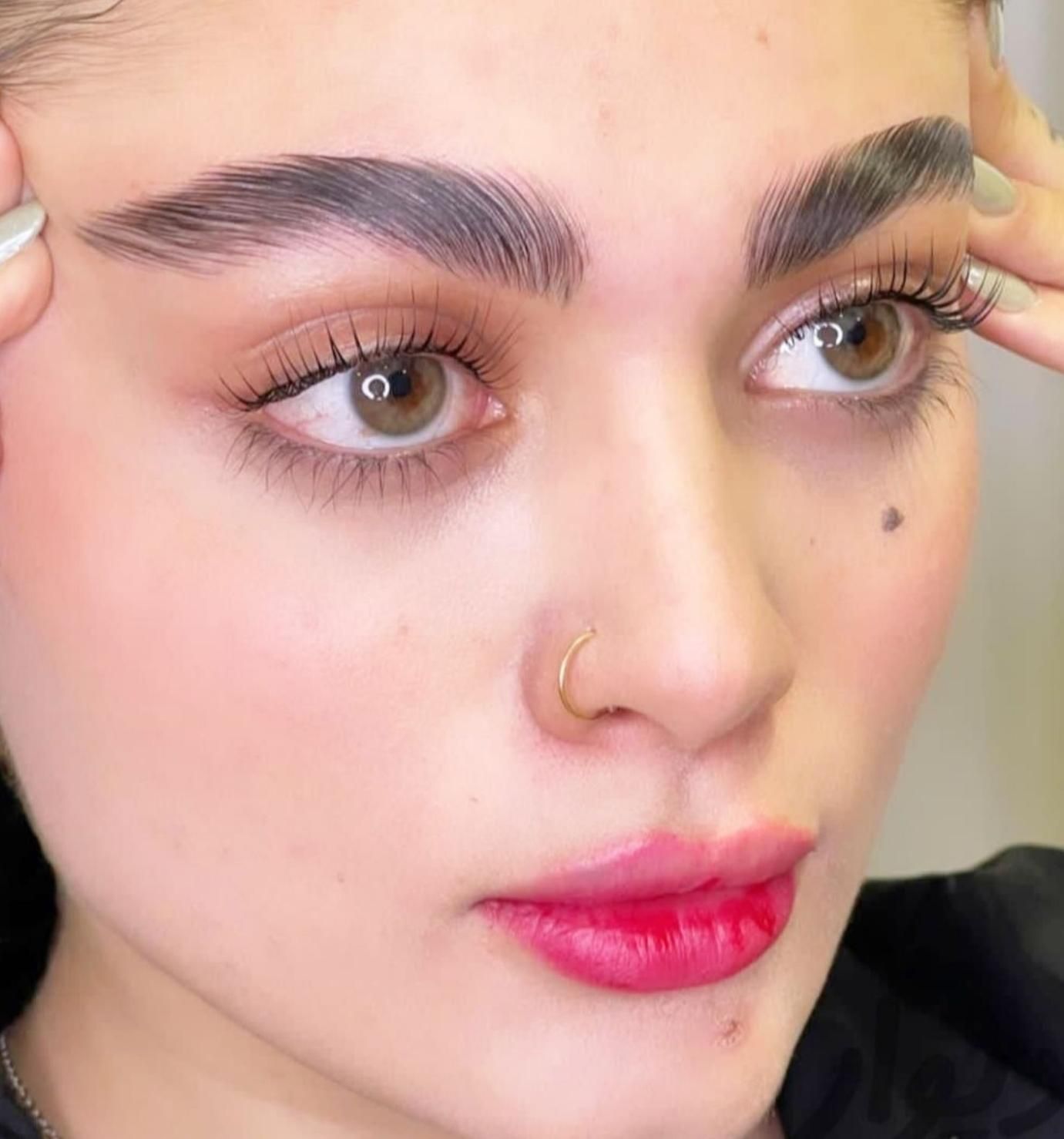 کاشت مژه|خدمات آرایشگری و زیبایی|فولادشهر, C3|دیوار