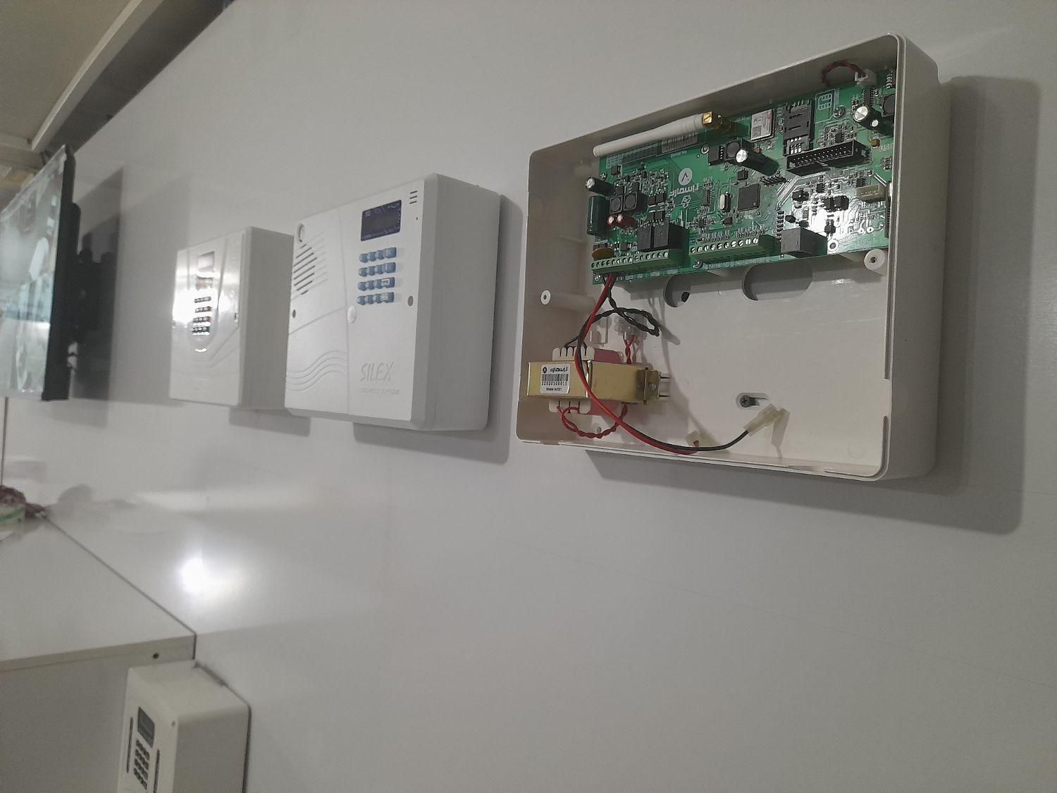 نصب دوربین مداربسته و دزدگیر|دوربین مداربسته|فلاورجان, |دیوار