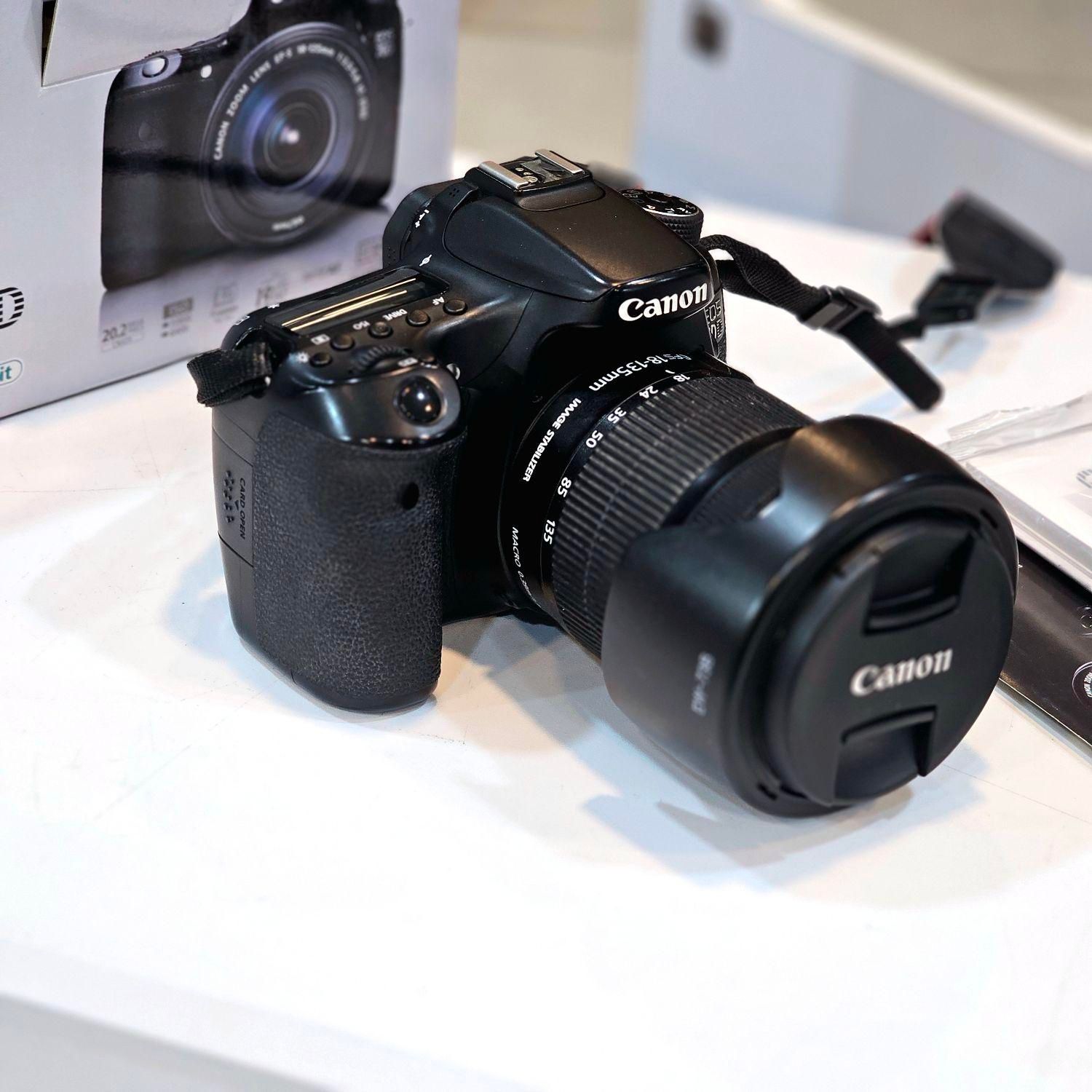 دوربین حرفه ای Canon 70D بهمراه لنز کیت|دوربین عکاسی و فیلم‌برداری|شیراز, ملاصدرا|دیوار