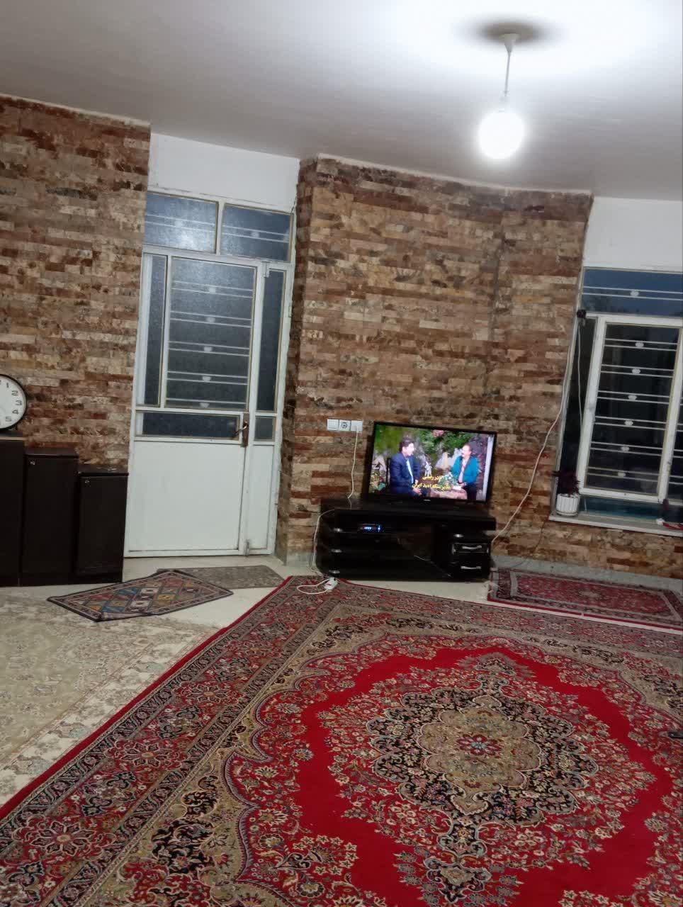 فروش خانه‌باغ‌جاده‌نیروگاه‌20کیلومتری‌شیراز|فروش خانه و ویلا|شیراز, شهرک گلها|دیوار