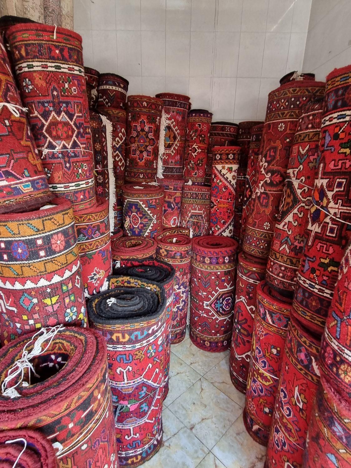 فرش های رنگ کرم|فرش|مراغه, |دیوار