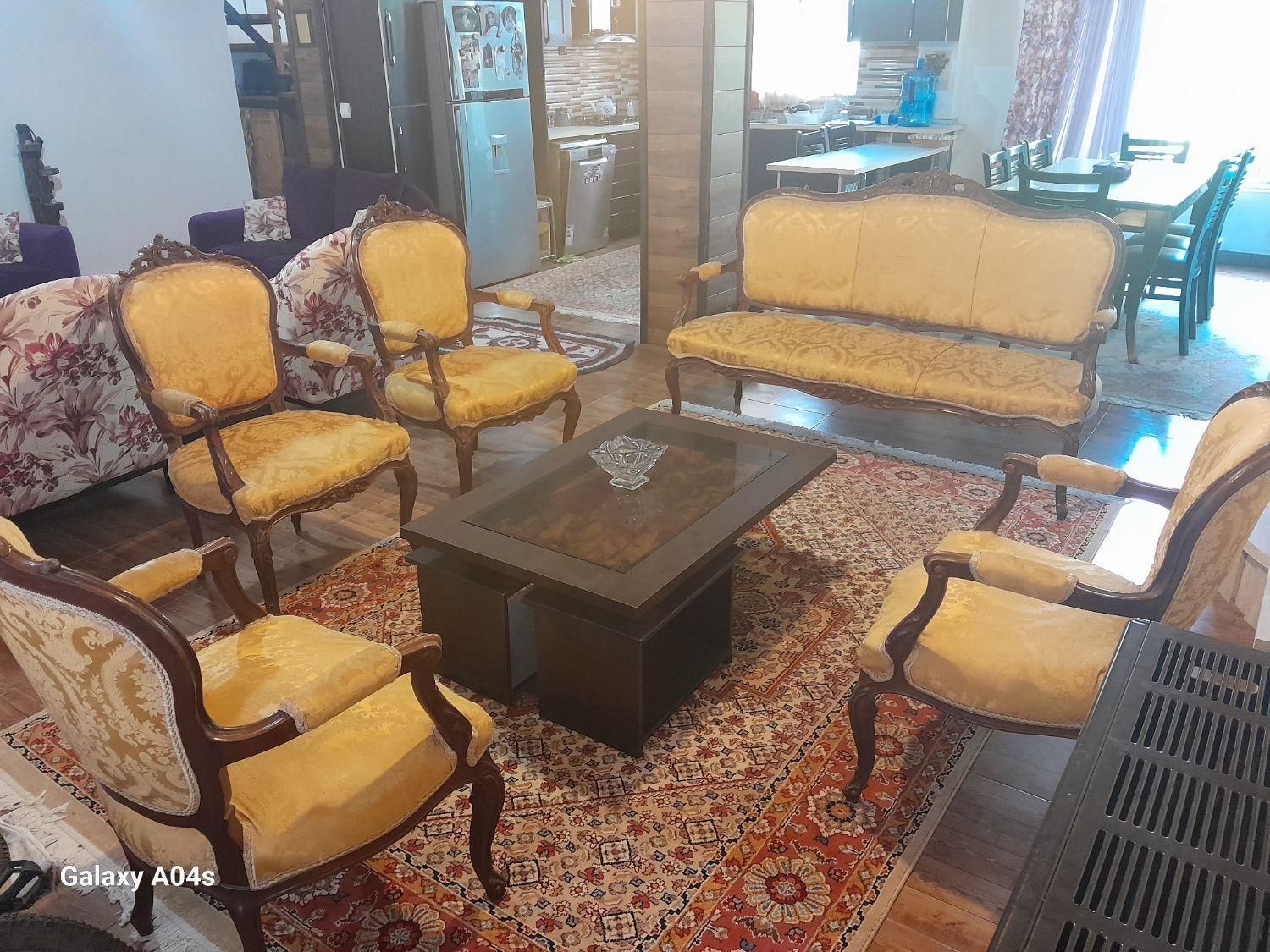 مبل فرانسوی قدیمی|مبلمان خانگی و میز عسلی|تهران, فاطمی|دیوار
