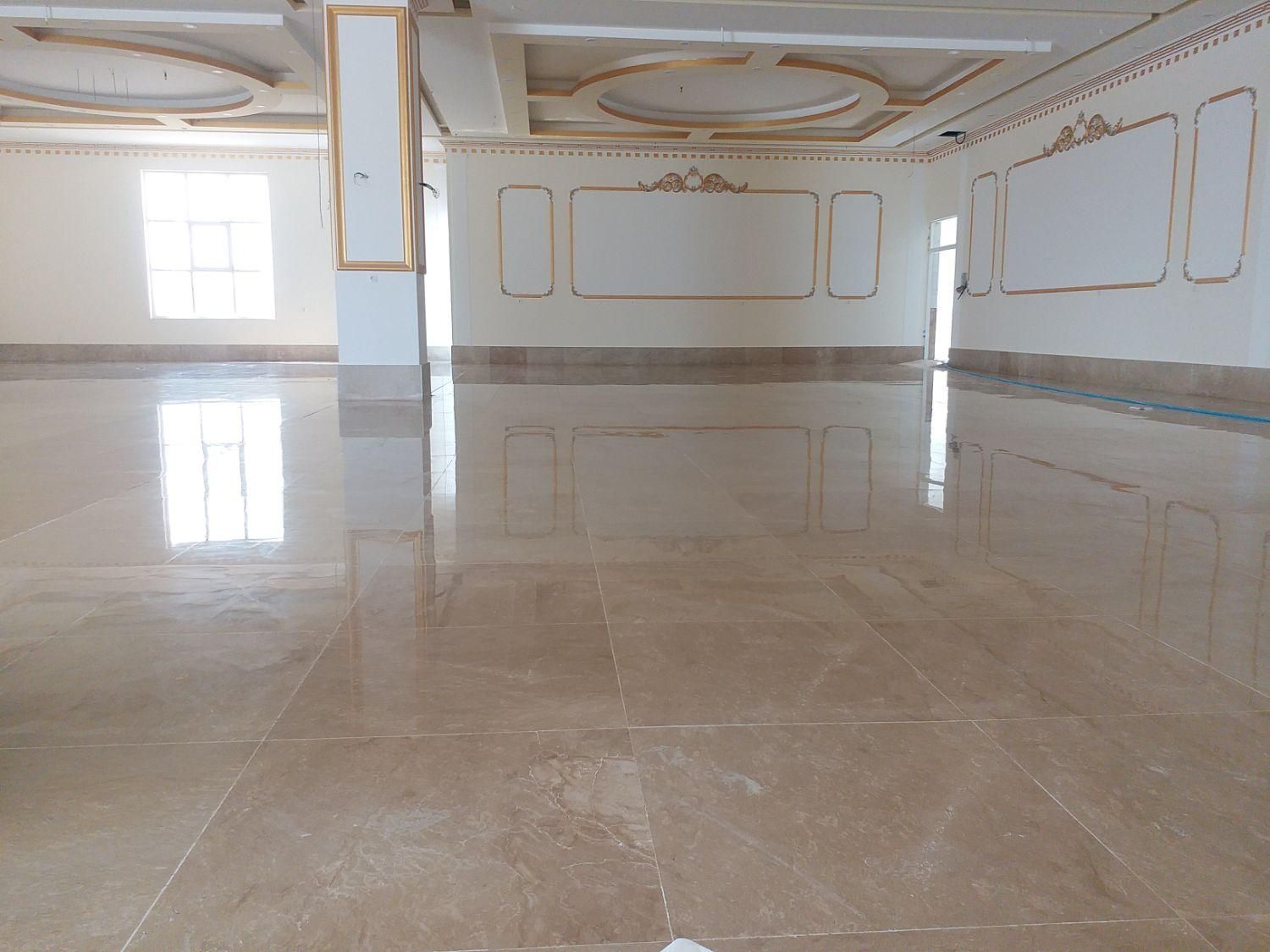 کف سابی نمونه با دستگاه|خدمات نظافت|قشم, |دیوار