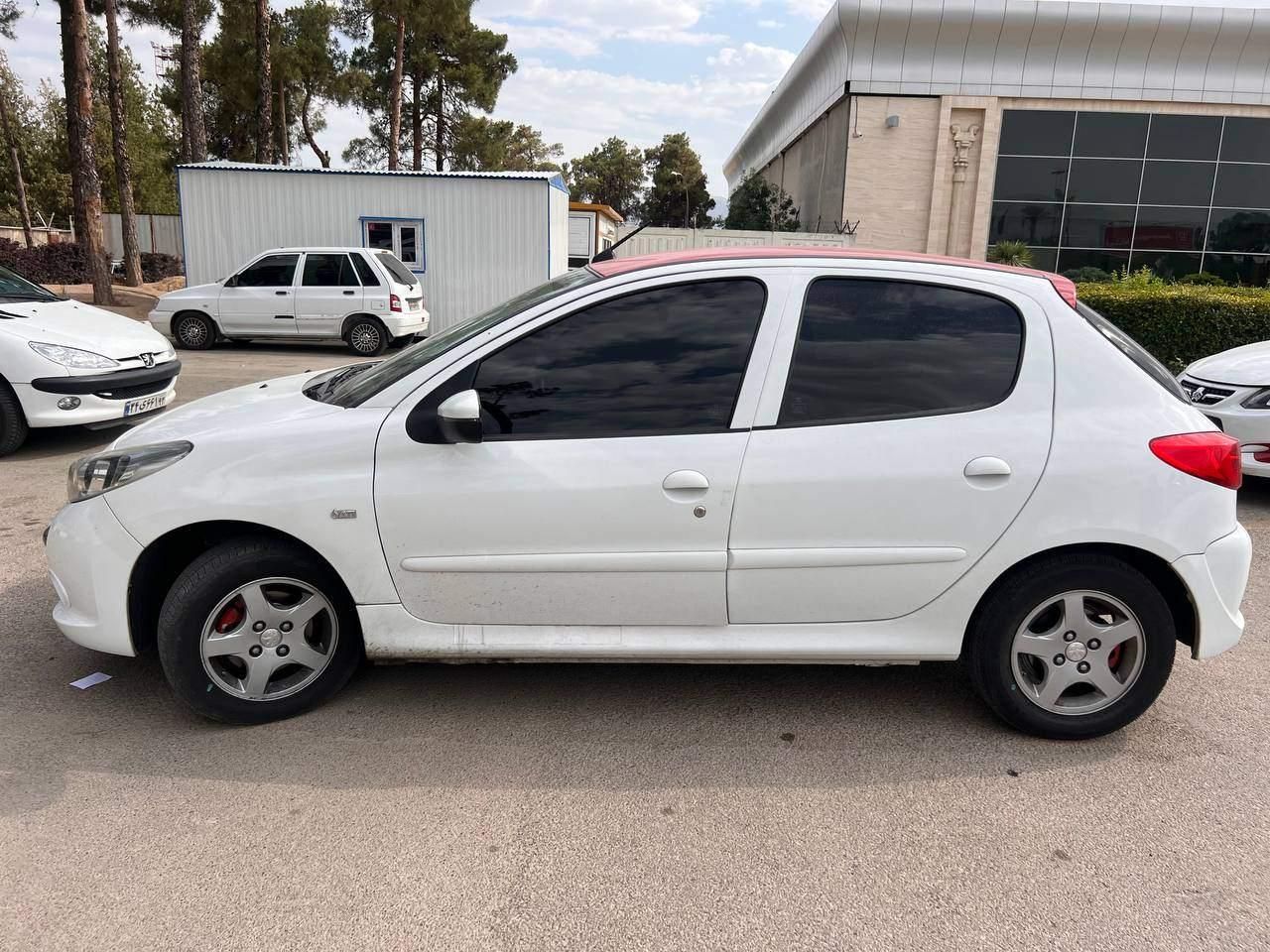 اجاره خودرو 207 اتومات|خودرو اجارهای|شیراز, فرودگاه شهید دستغیب شیراز|دیوار